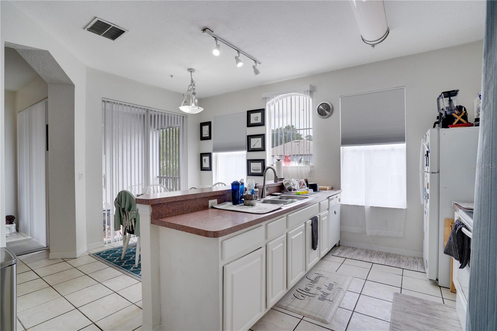 Image 9 of 28 For 5011 Sunridge Palms Drive 204