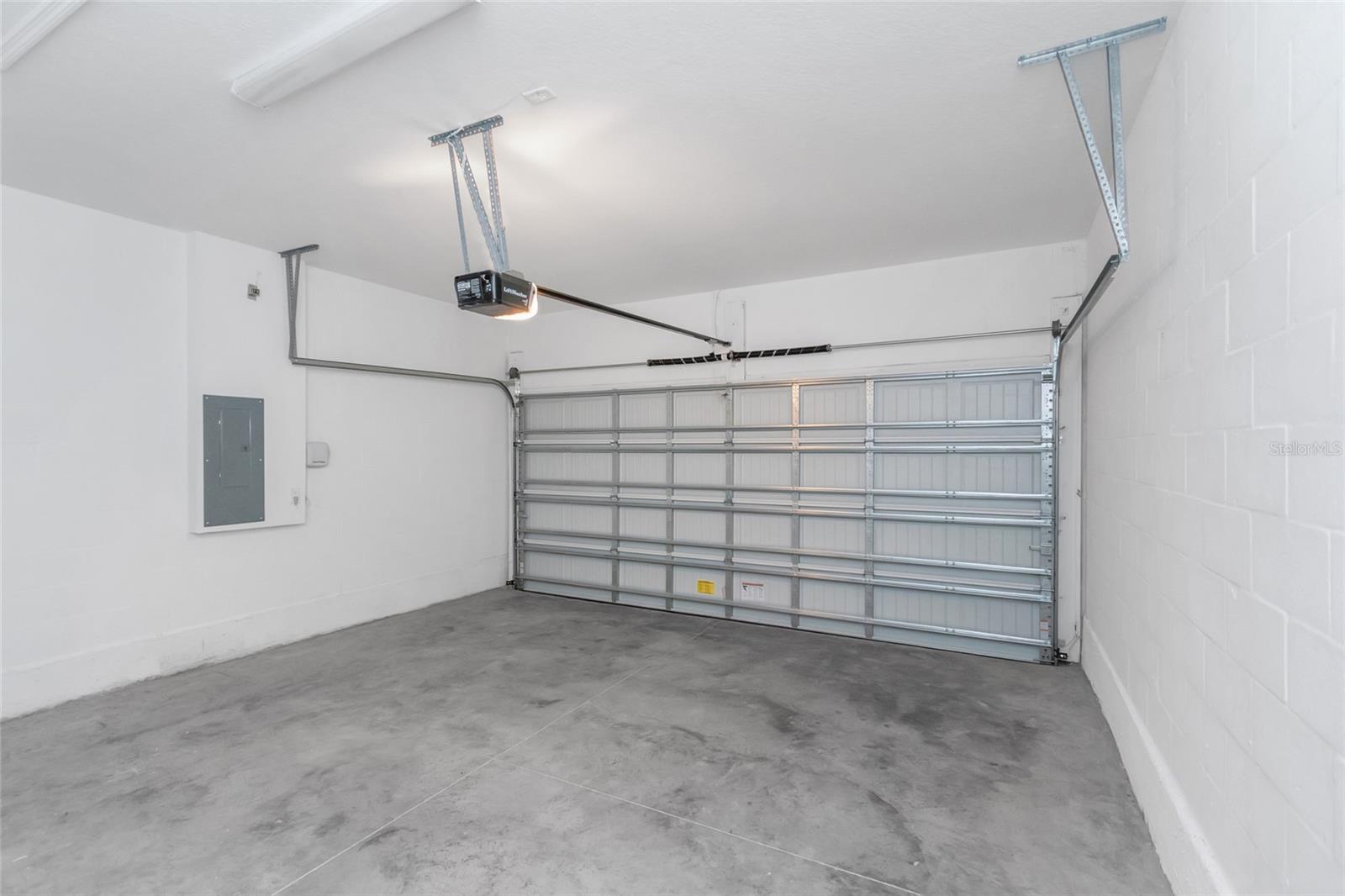 Image 15 of 19 For 6773 Branham Mill Court