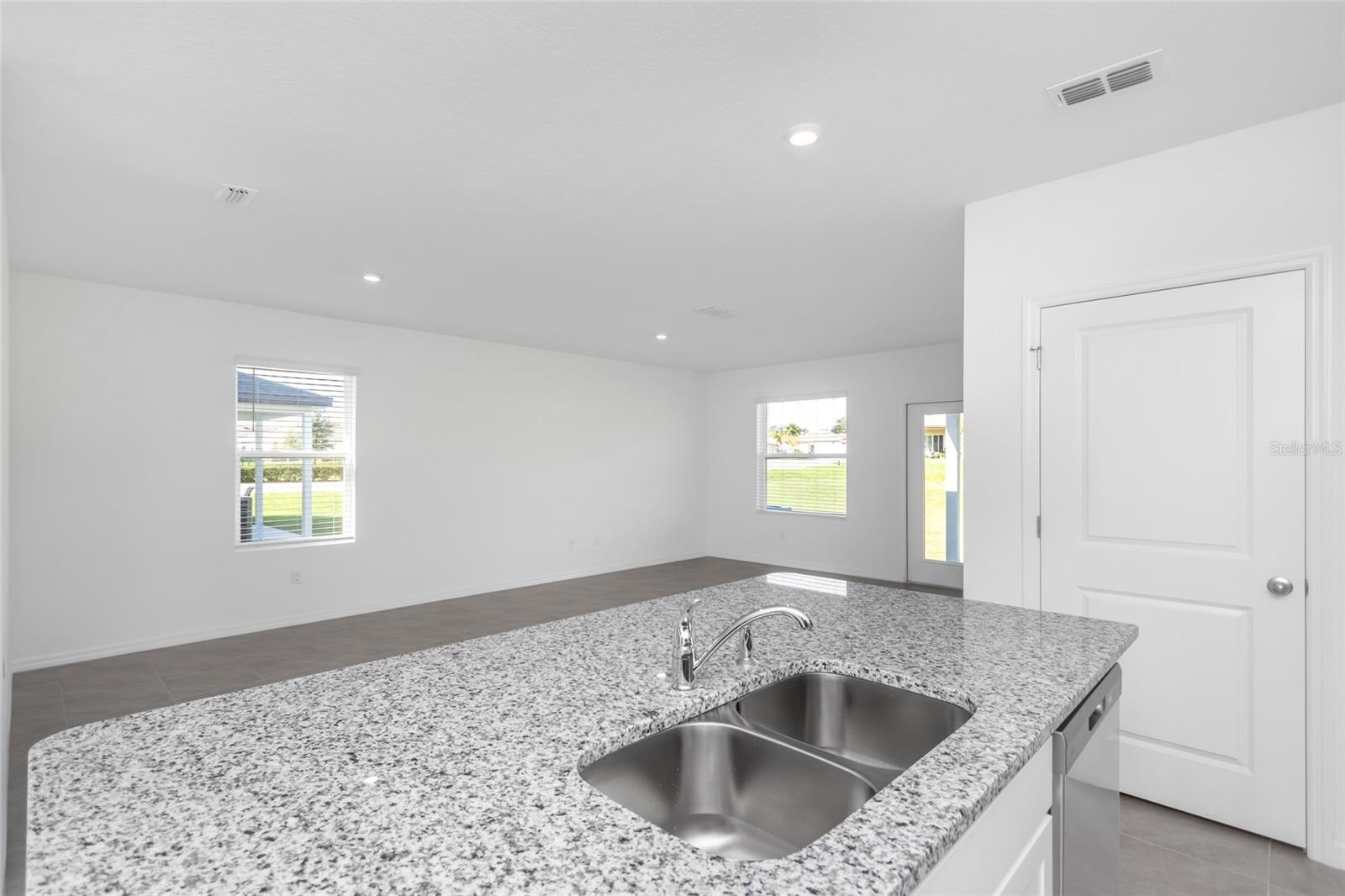 Image 4 of 19 For 6773 Branham Mill Court