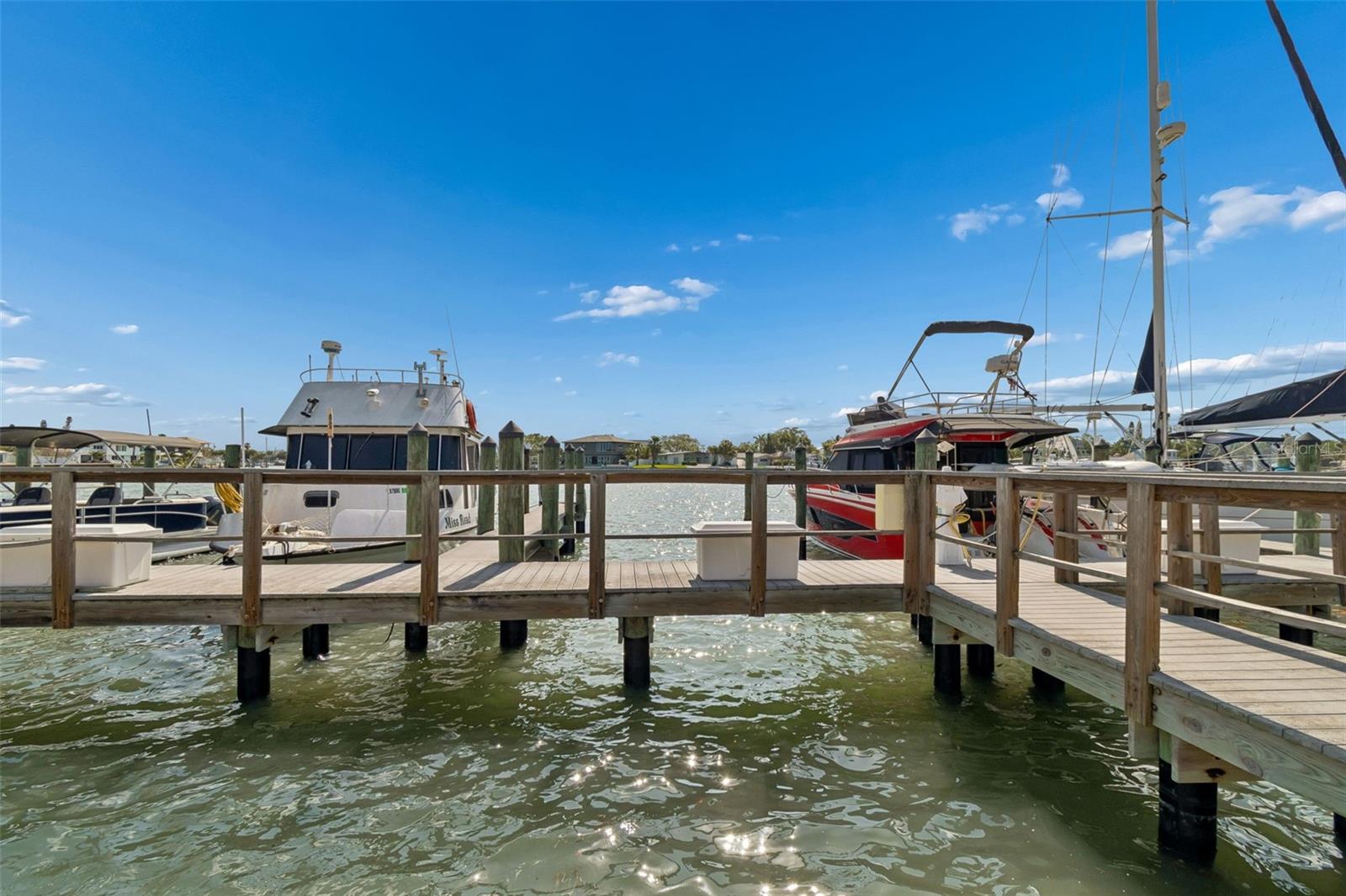 Image 29 of 86 For 2307 Bay Boulevard