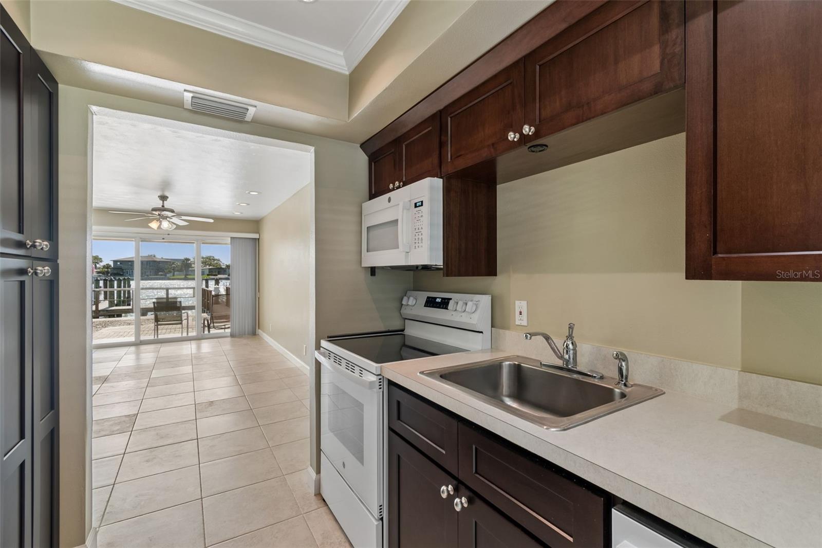 Image 38 of 86 For 2307 Bay Boulevard