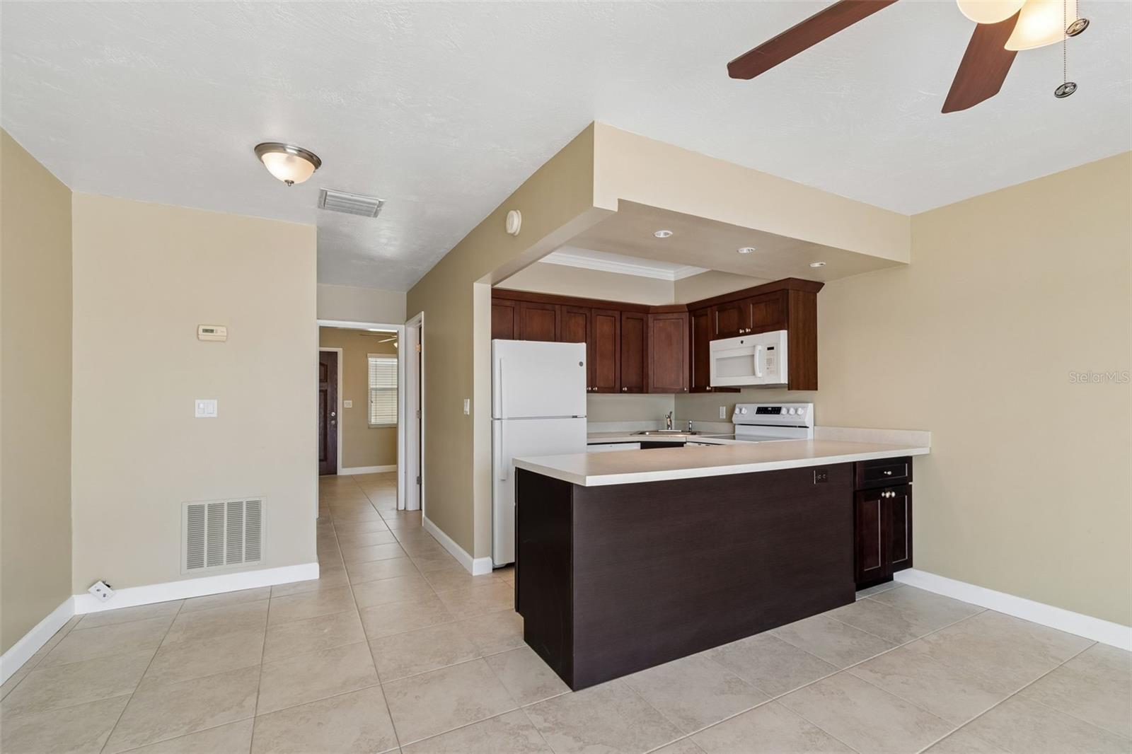 Image 49 of 86 For 2307 Bay Boulevard