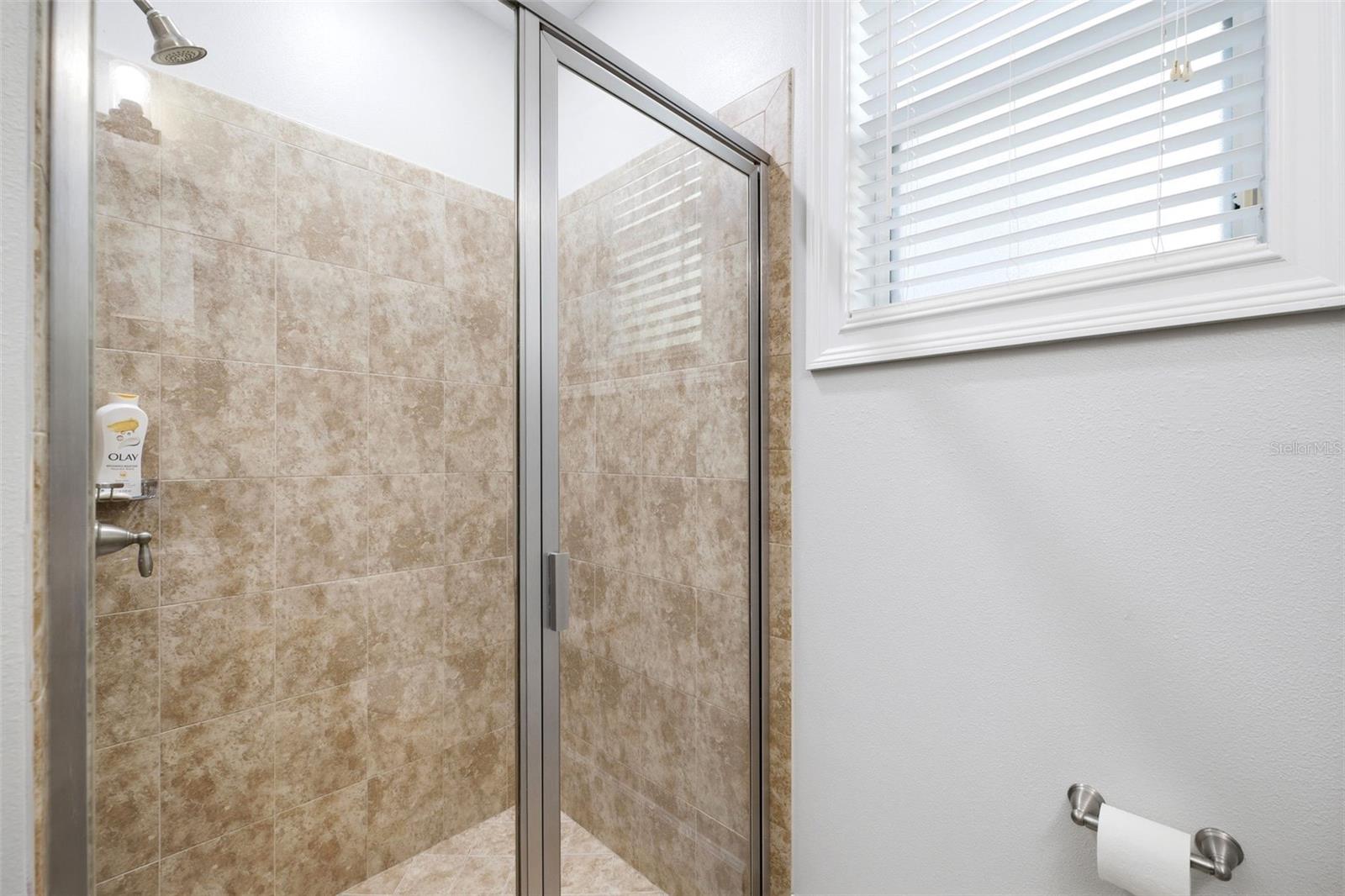 Listing photo id 27 for 8005 Cypress Crossing Court