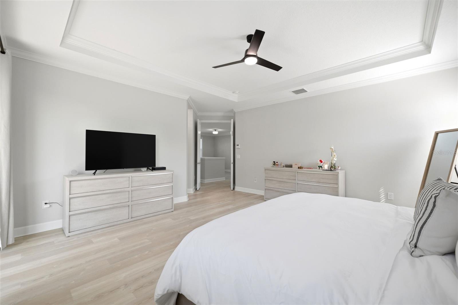 Listing photo id 34 for 8005 Cypress Crossing Court