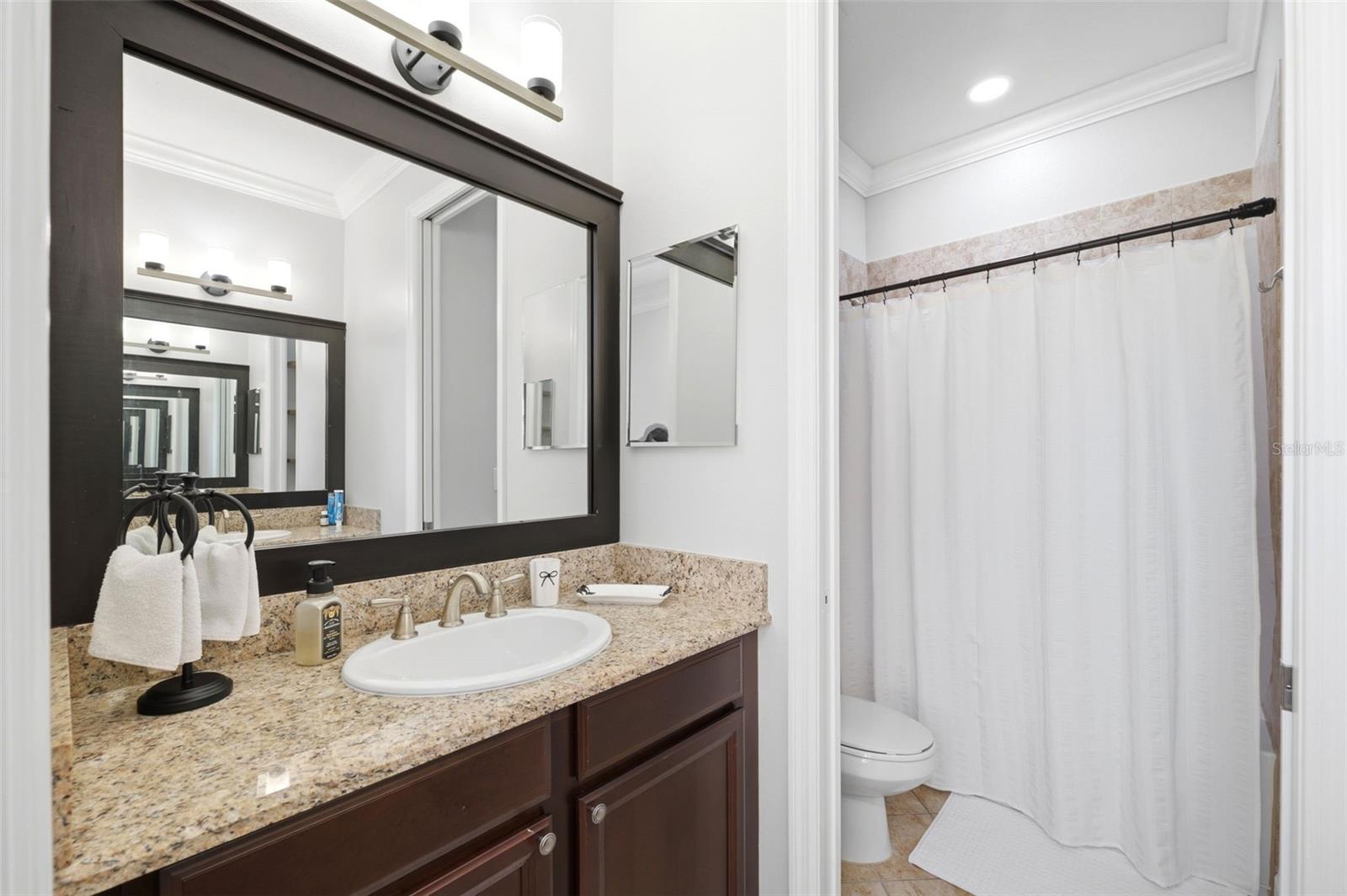 Listing photo id 45 for 8005 Cypress Crossing Court