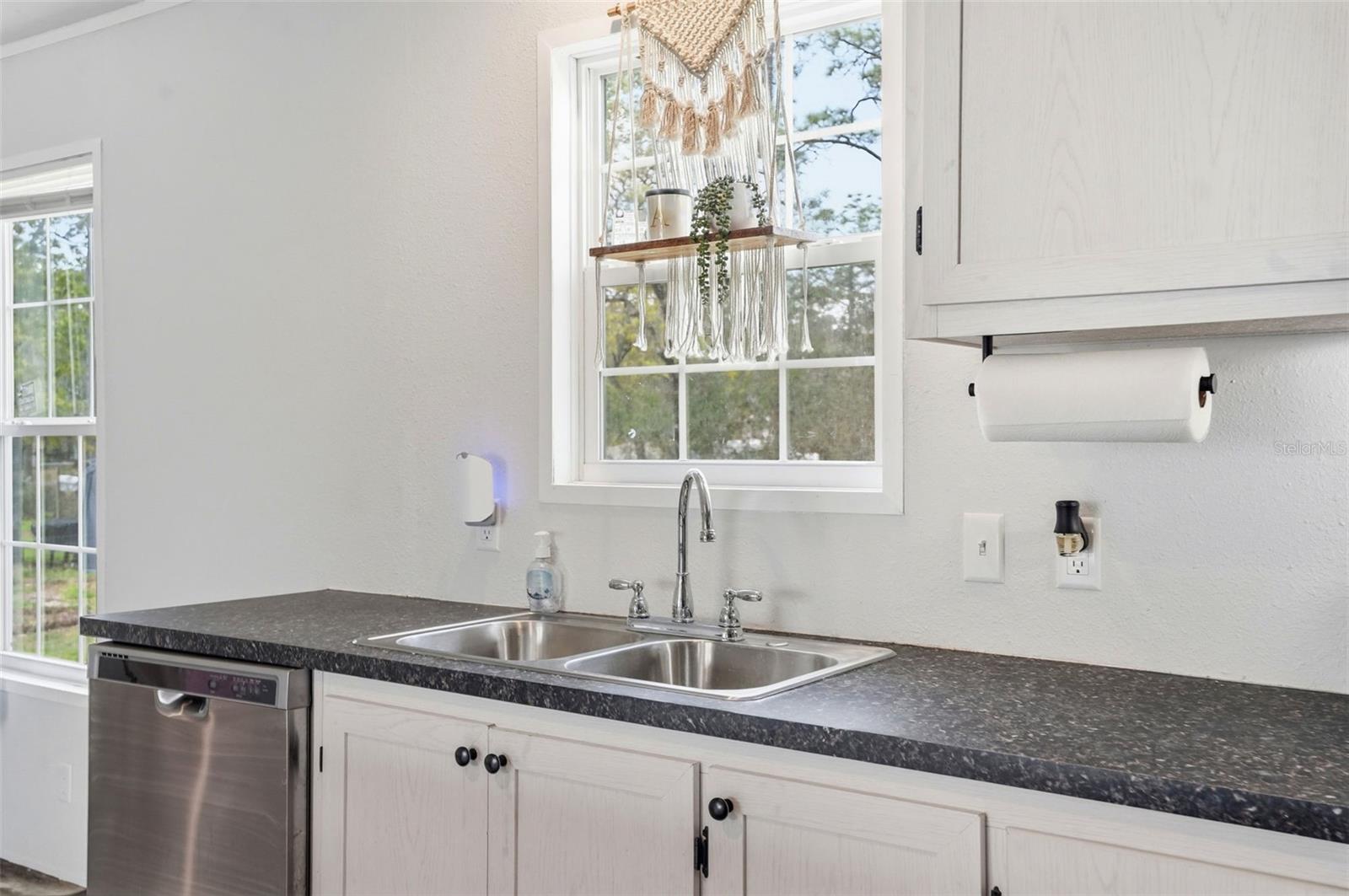 Image 15 of 38 For 5404 Heloise Terrace