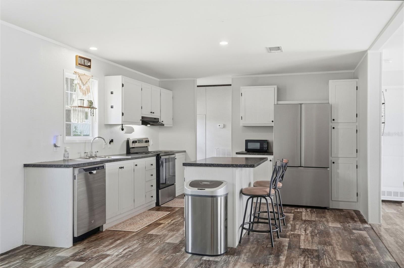 Image 18 of 38 For 5404 Heloise Terrace