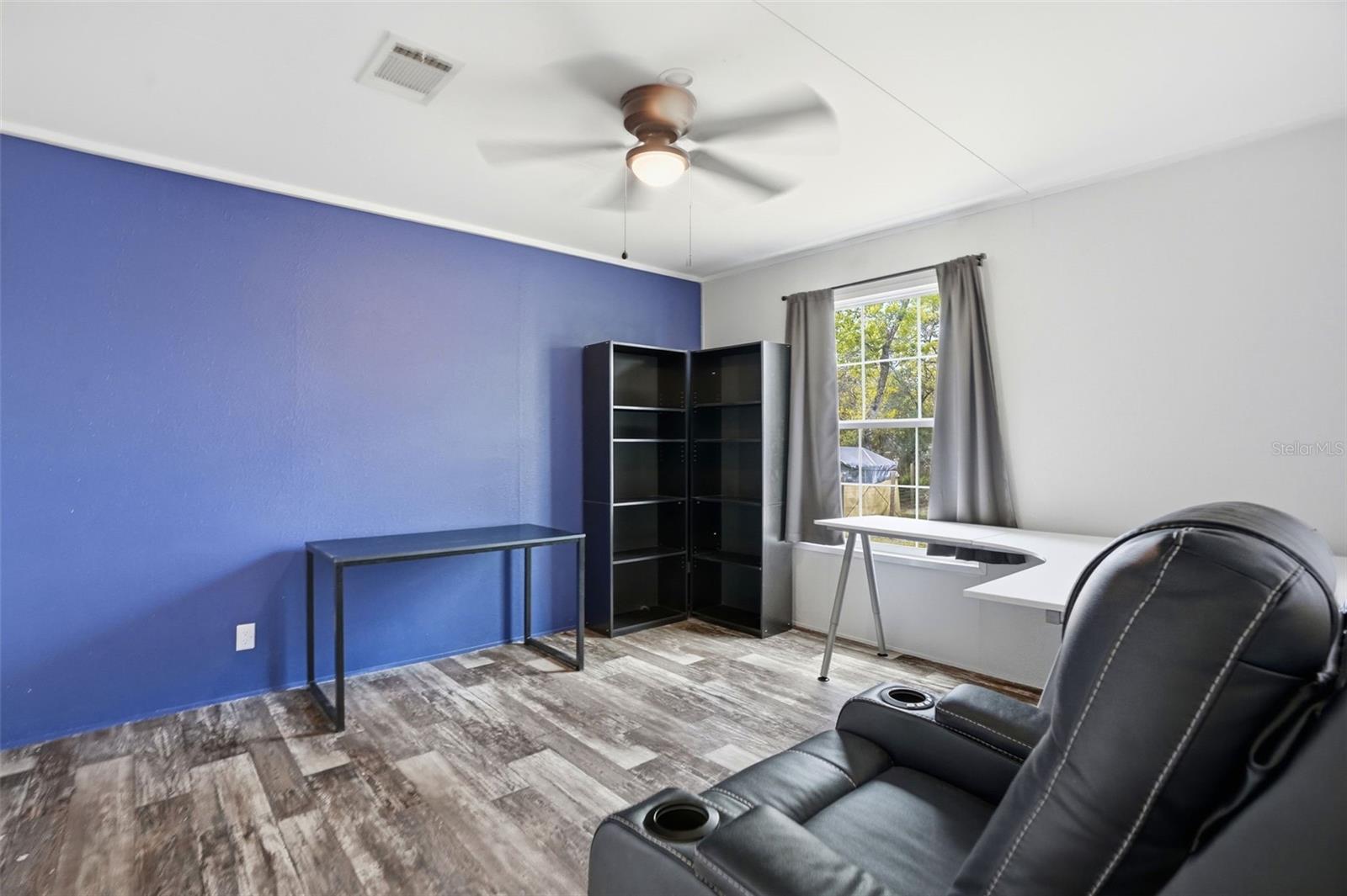 Image 19 of 38 For 5404 Heloise Terrace