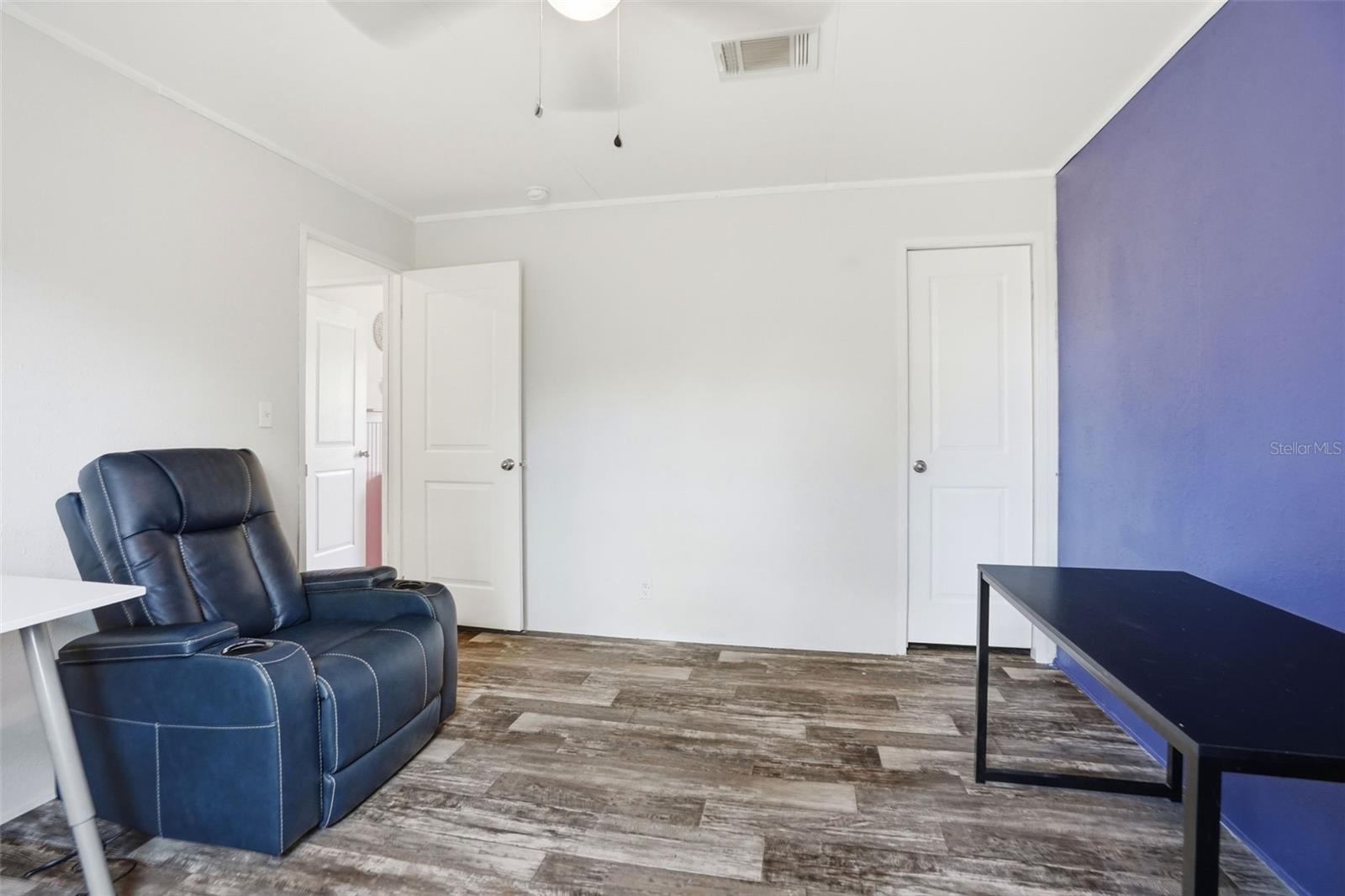 Image 20 of 38 For 5404 Heloise Terrace