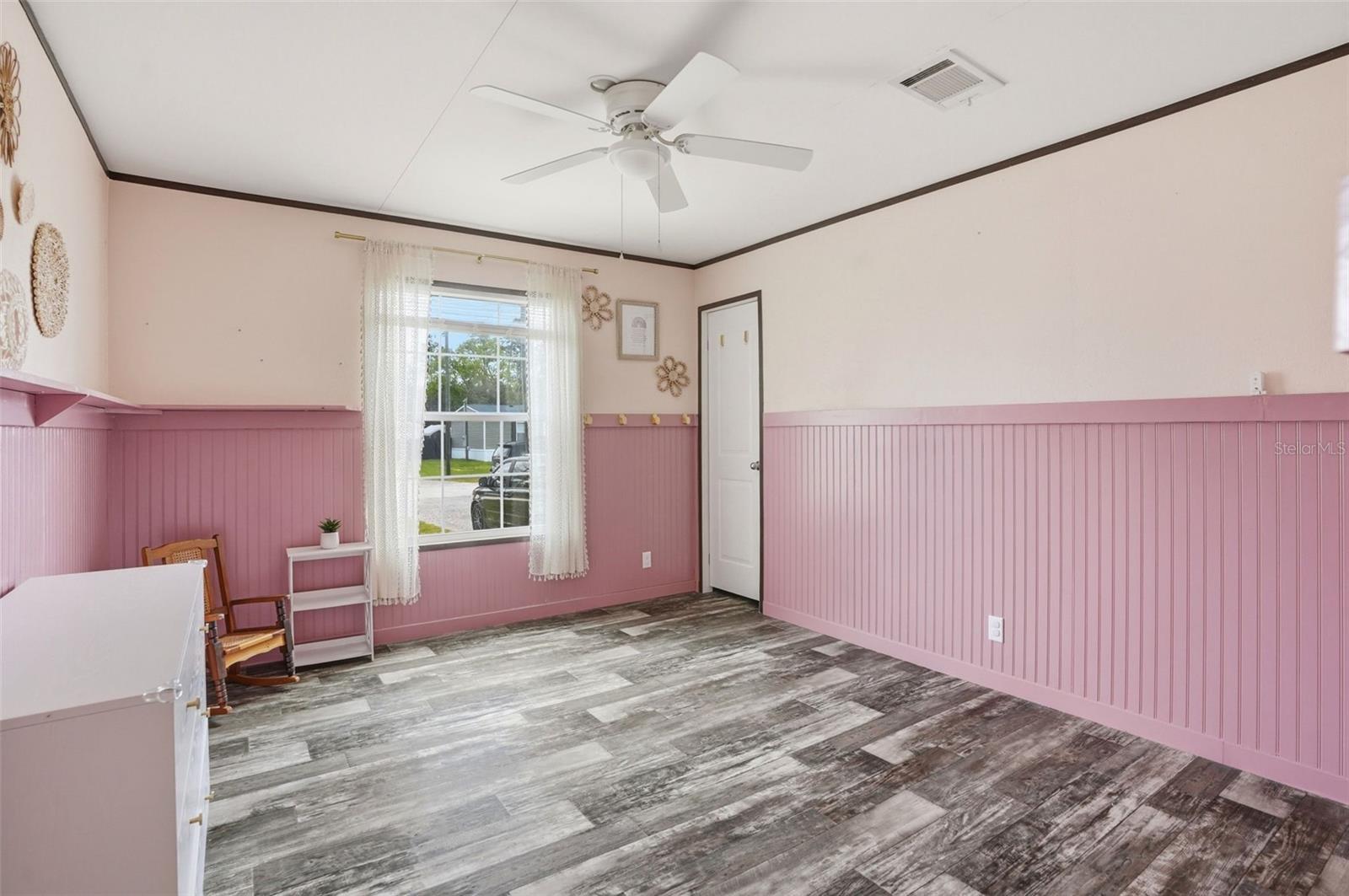 Image 22 of 38 For 5404 Heloise Terrace