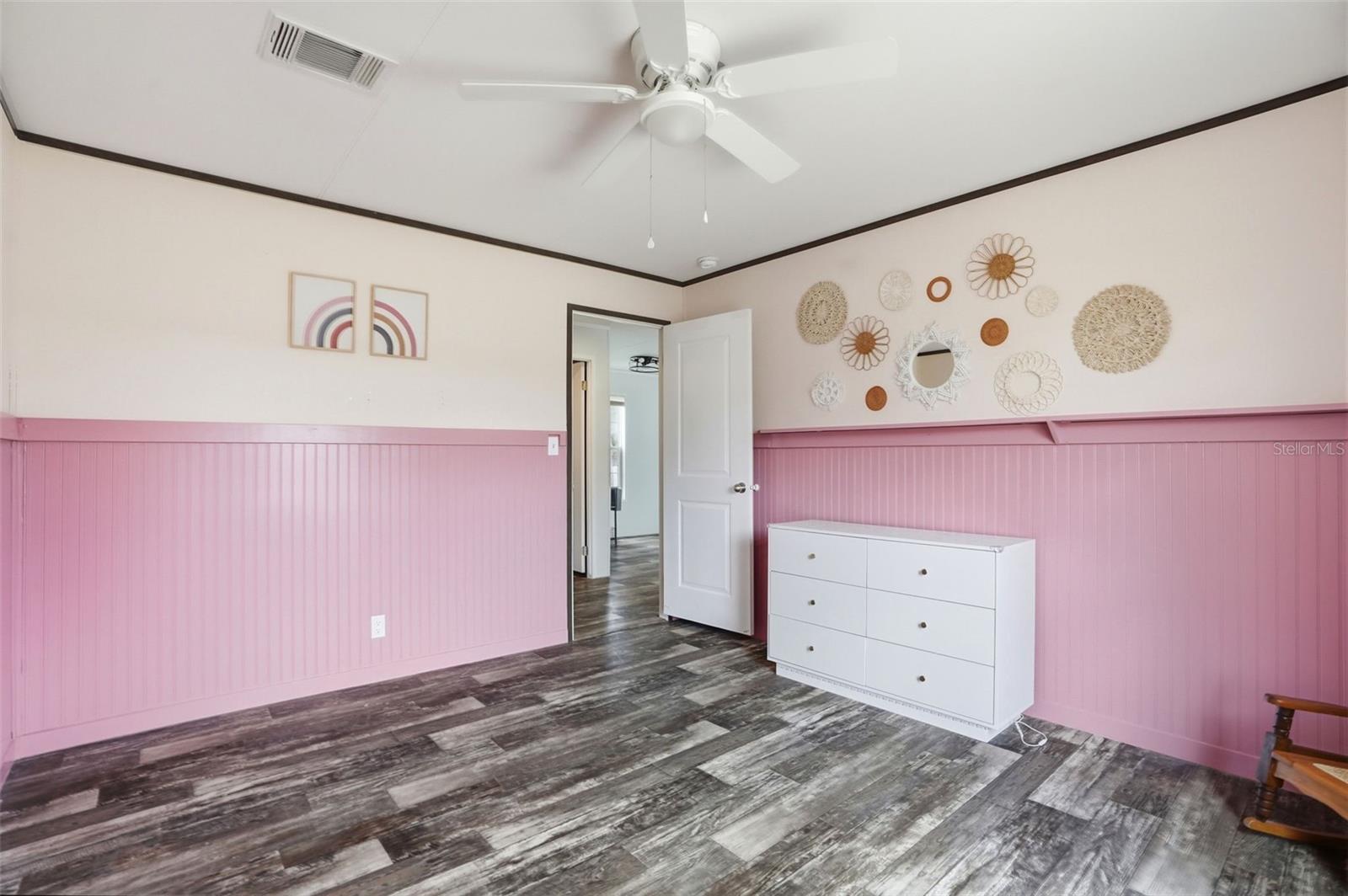 Image 23 of 38 For 5404 Heloise Terrace