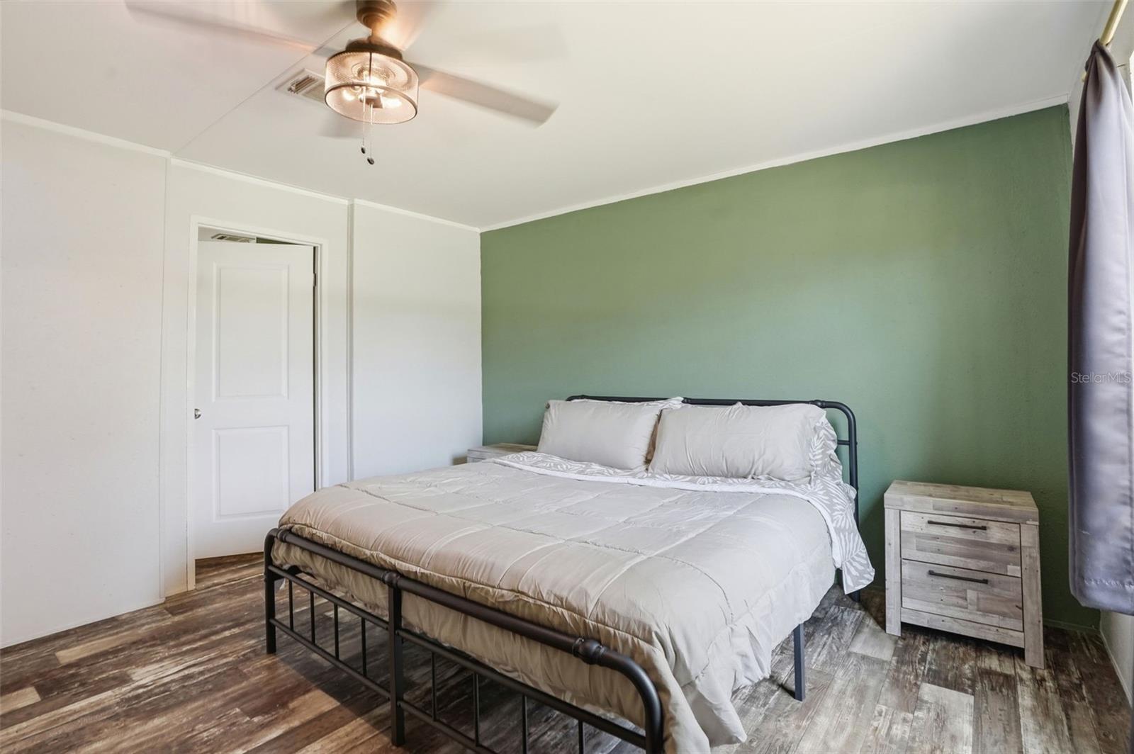 Image 27 of 38 For 5404 Heloise Terrace