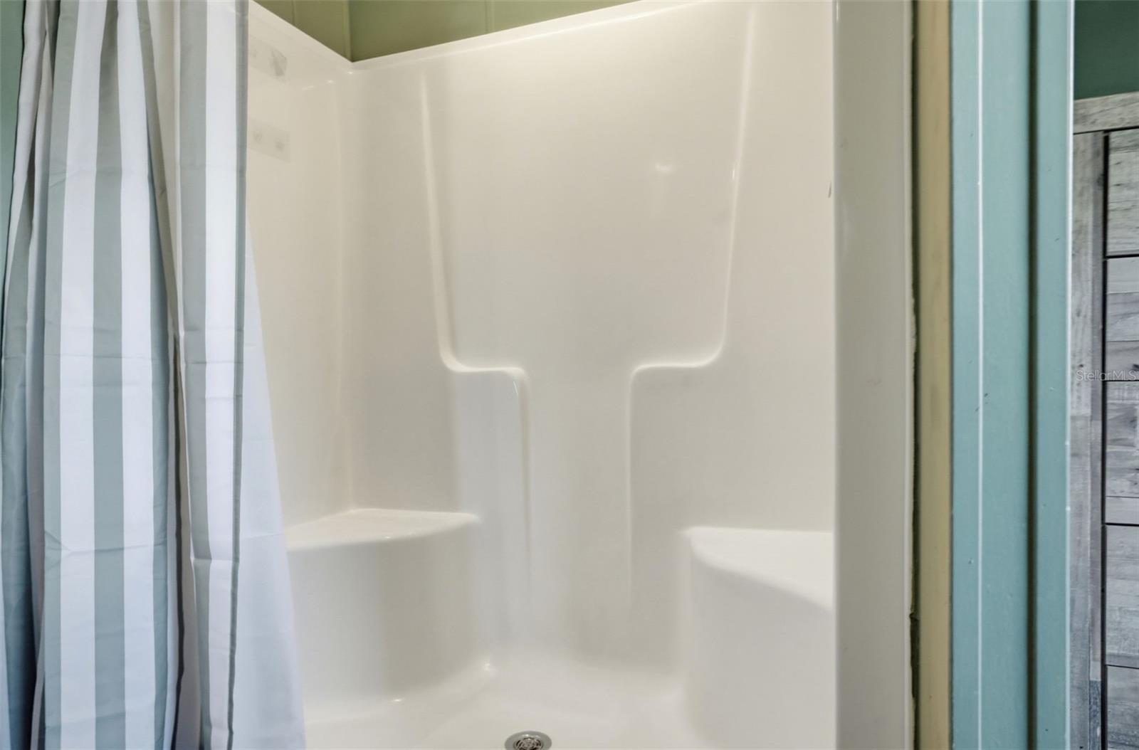 Image 32 of 38 For 5404 Heloise Terrace