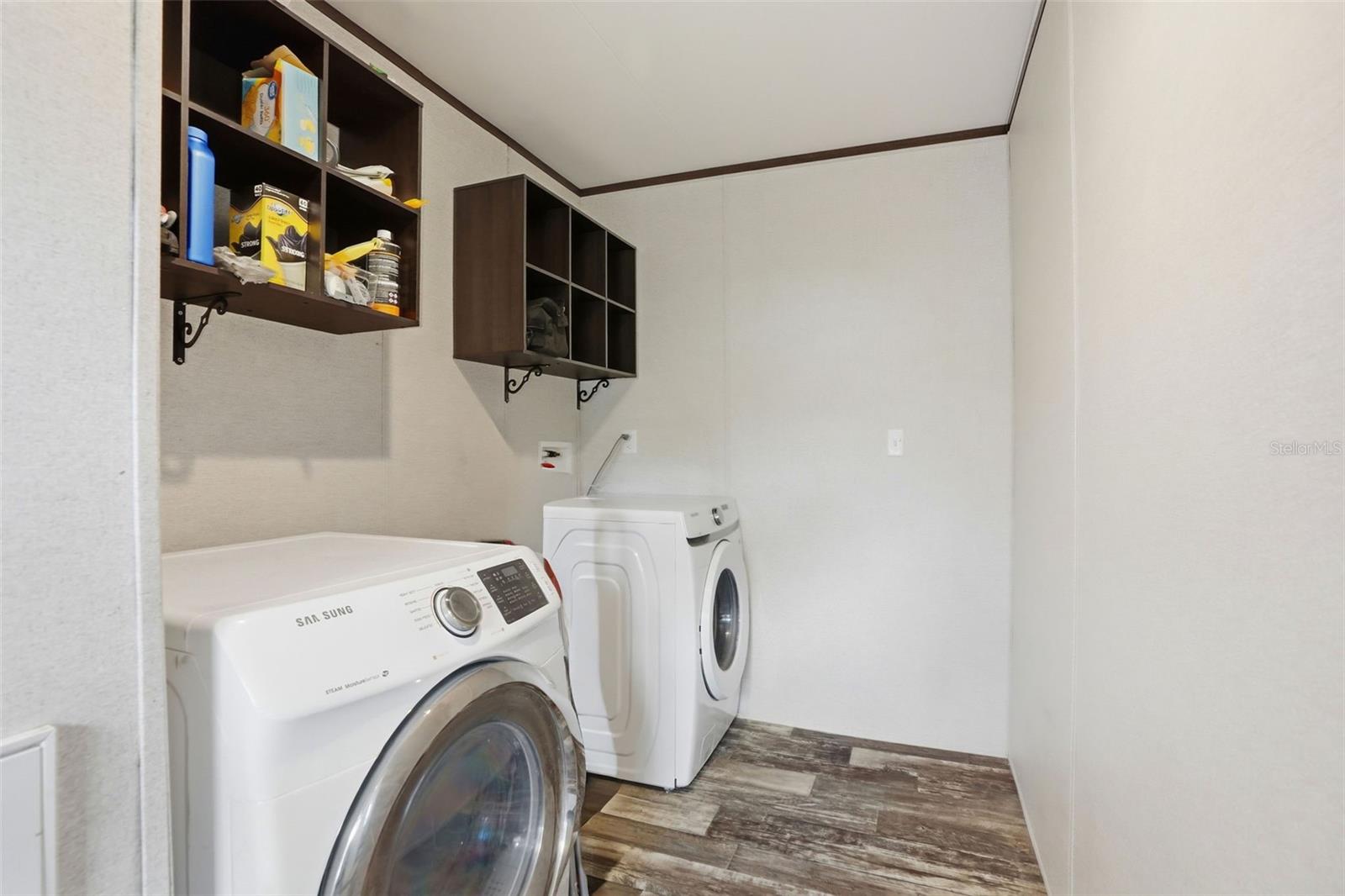 Image 33 of 38 For 5404 Heloise Terrace