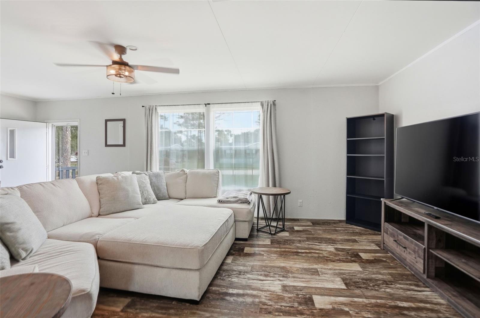 Image 7 of 38 For 5404 Heloise Terrace