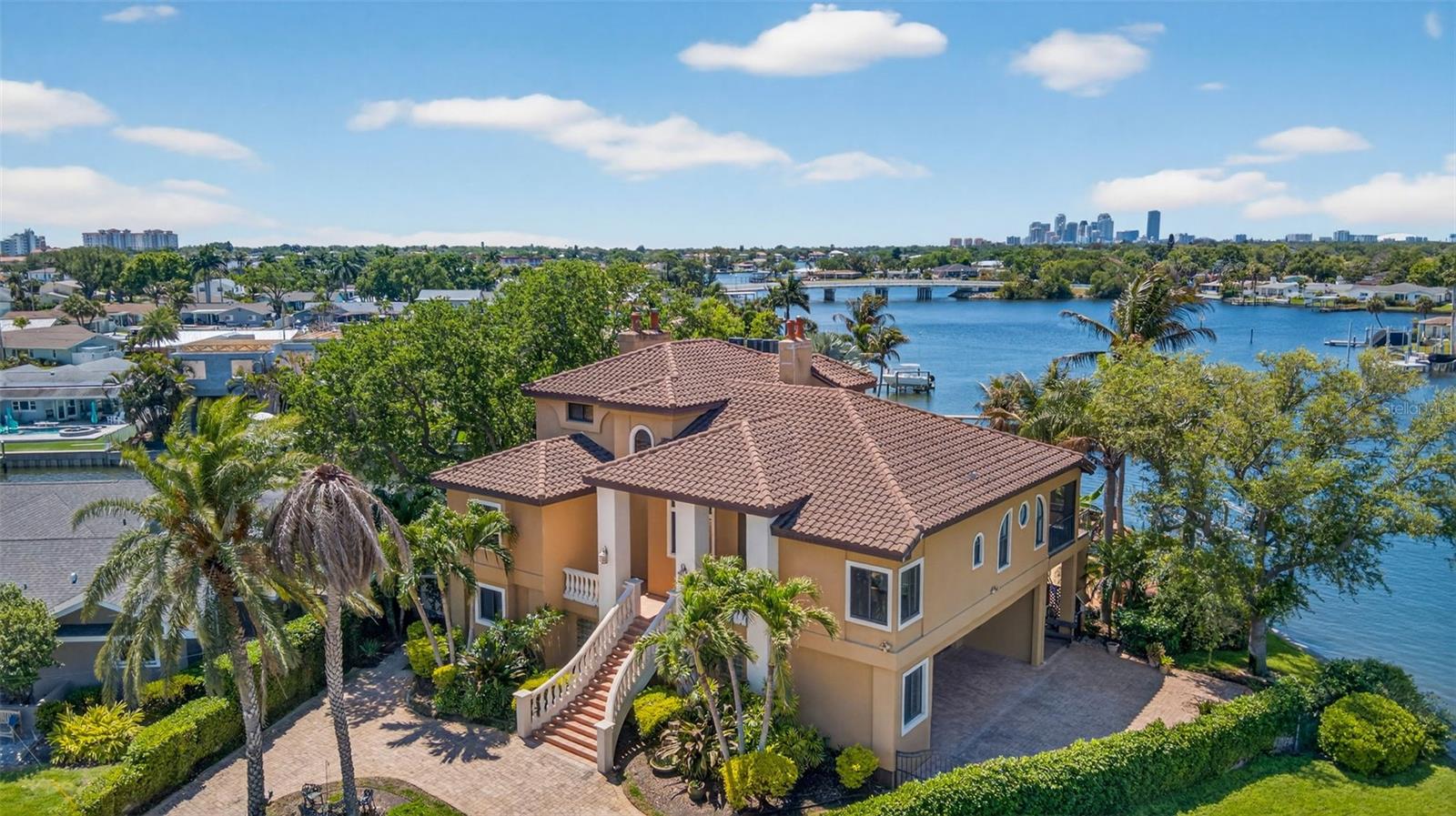 Details for 4300 13th Way Ne, ST PETERSBURG, FL 33703