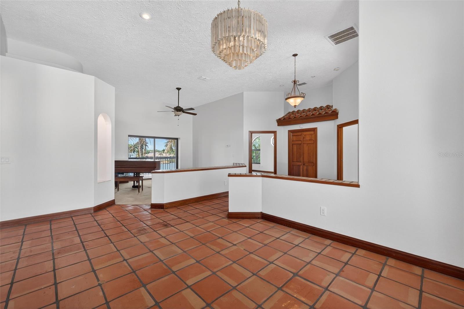 Image 12 of 70 For 4300 13th Way Ne