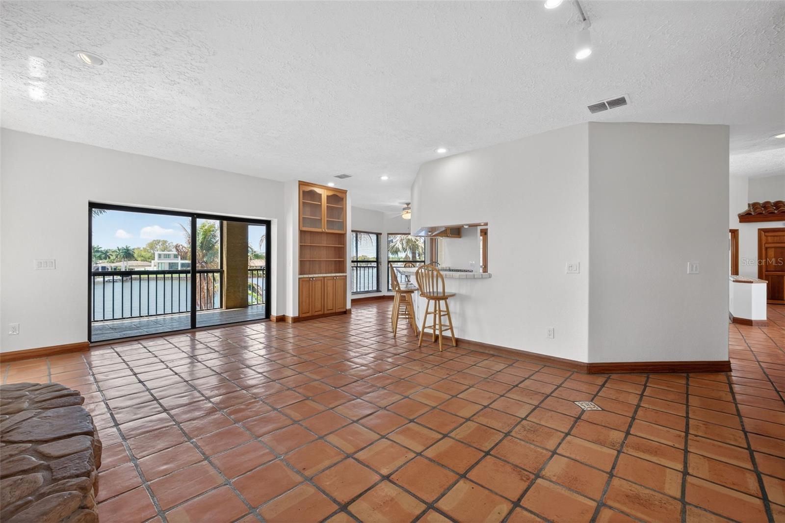 Image 16 of 70 For 4300 13th Way Ne