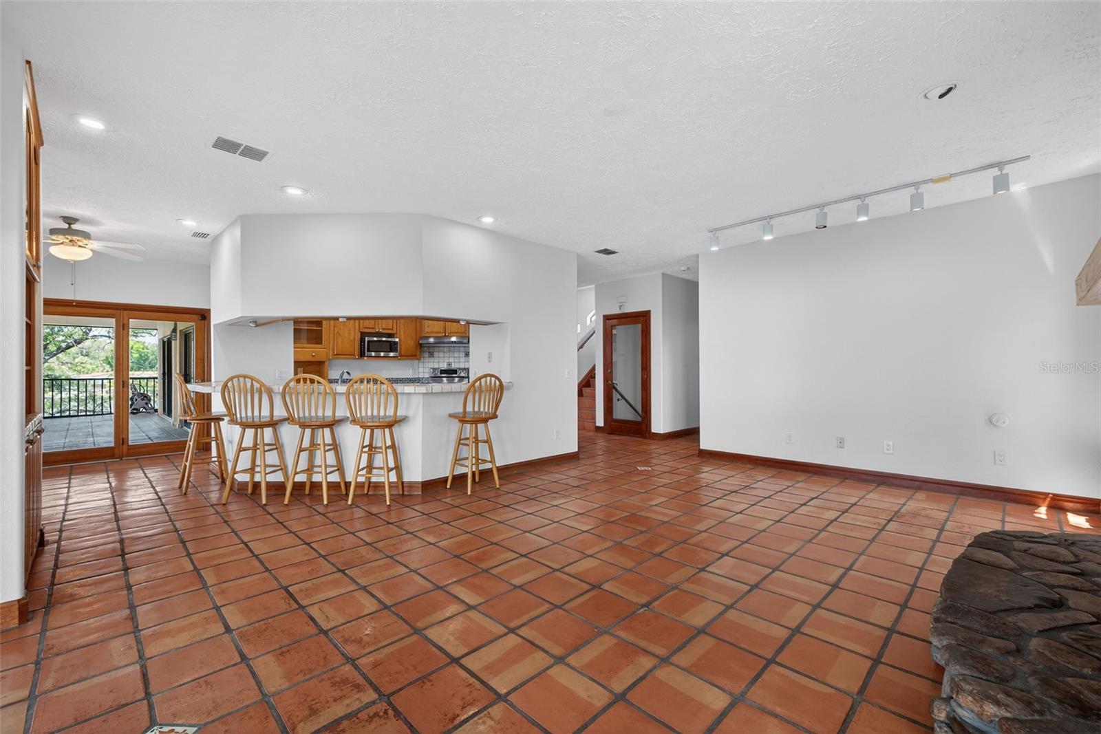 Image 17 of 70 For 4300 13th Way Ne