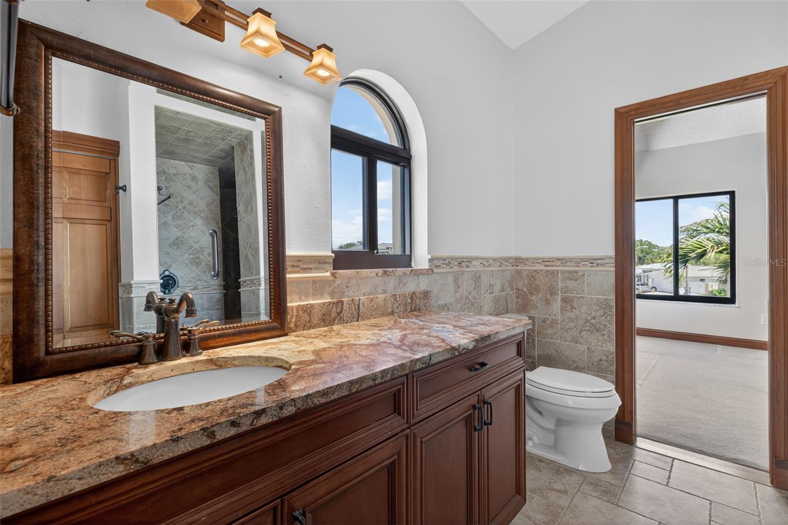 Image 38 of 70 For 4300 13th Way Ne