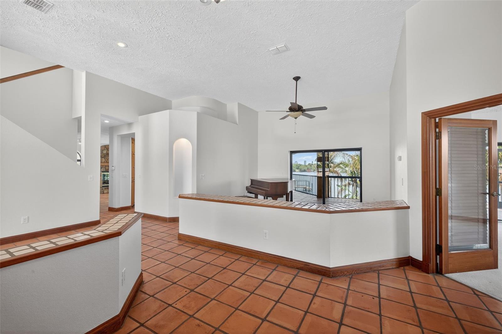 Image 6 of 70 For 4300 13th Way Ne