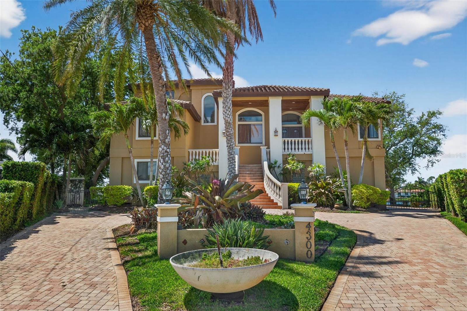 Image 61 of 70 For 4300 13th Way Ne