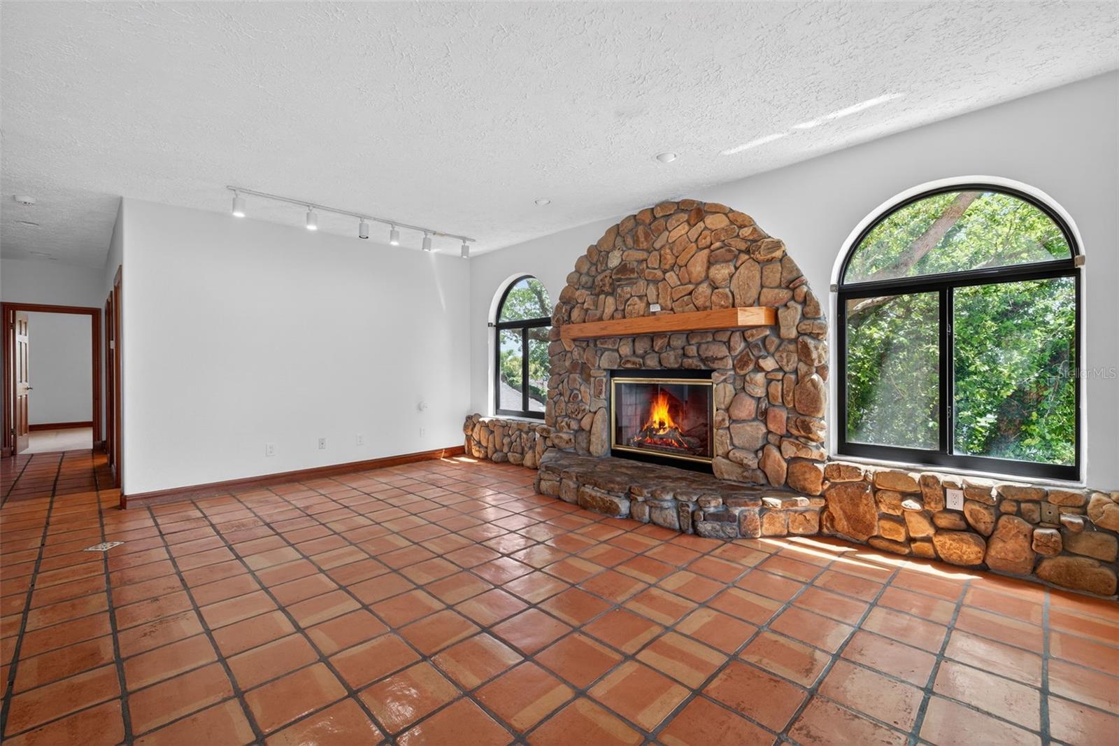 Image 8 of 70 For 4300 13th Way Ne