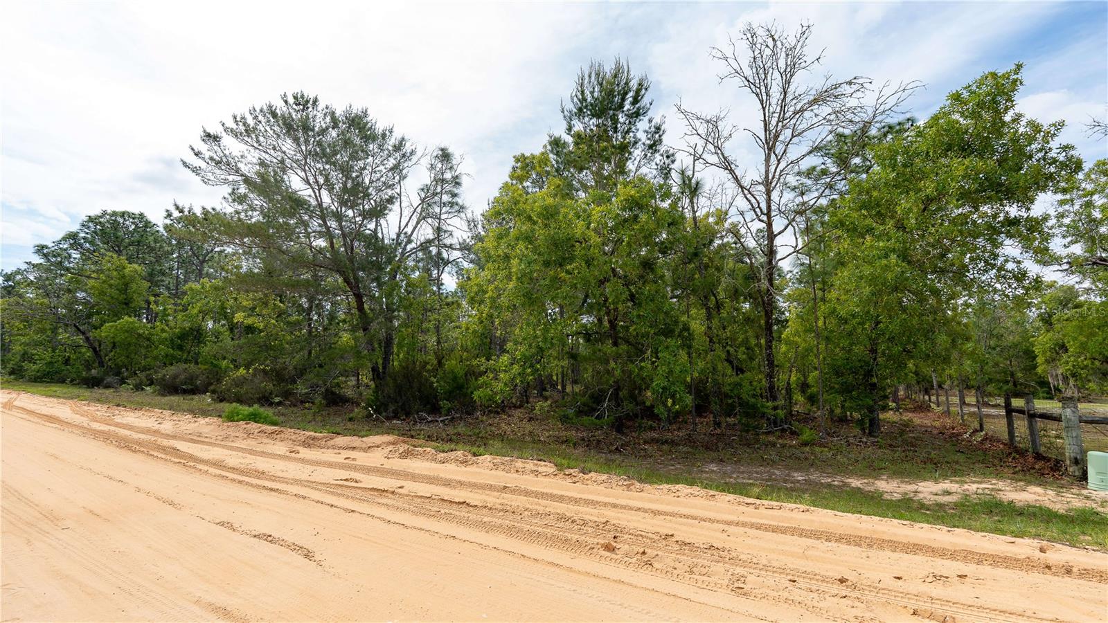 Image 31 of 44 For 230 Melrose Landing Drive