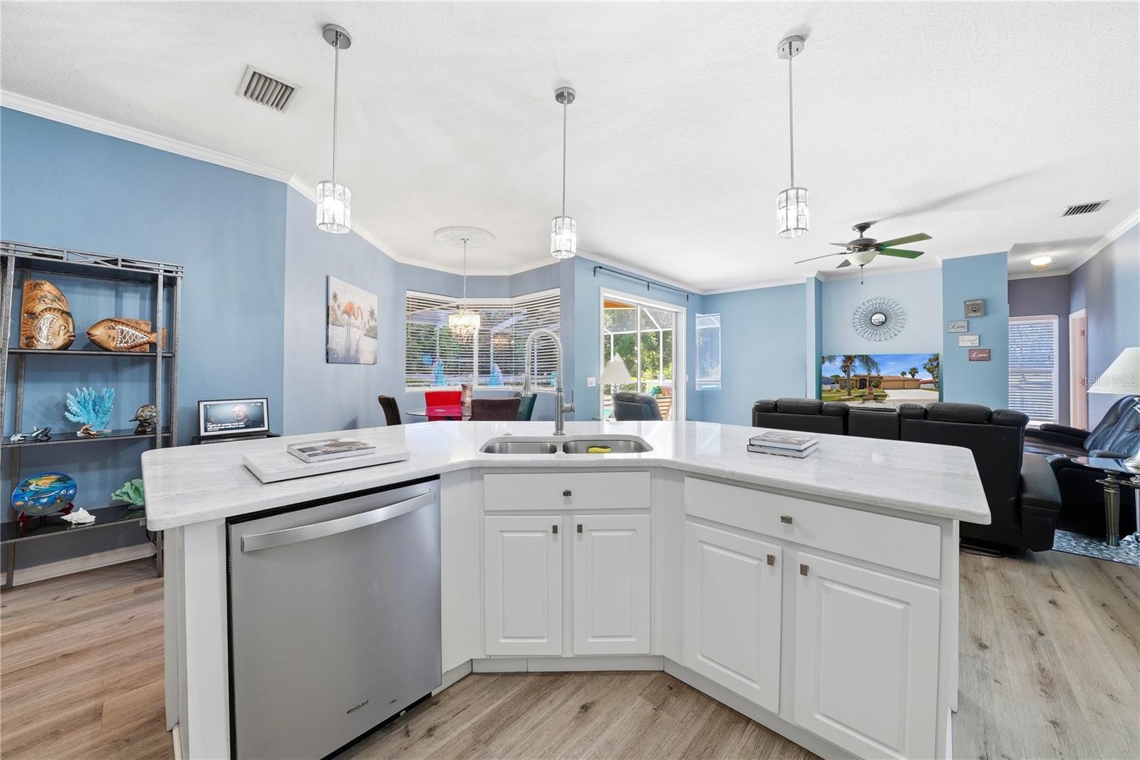 Image 16 of 43 For 12025 Pennfield Place