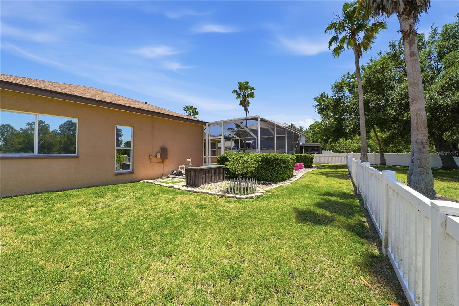 Image 36 of 43 For 12025 Pennfield Place