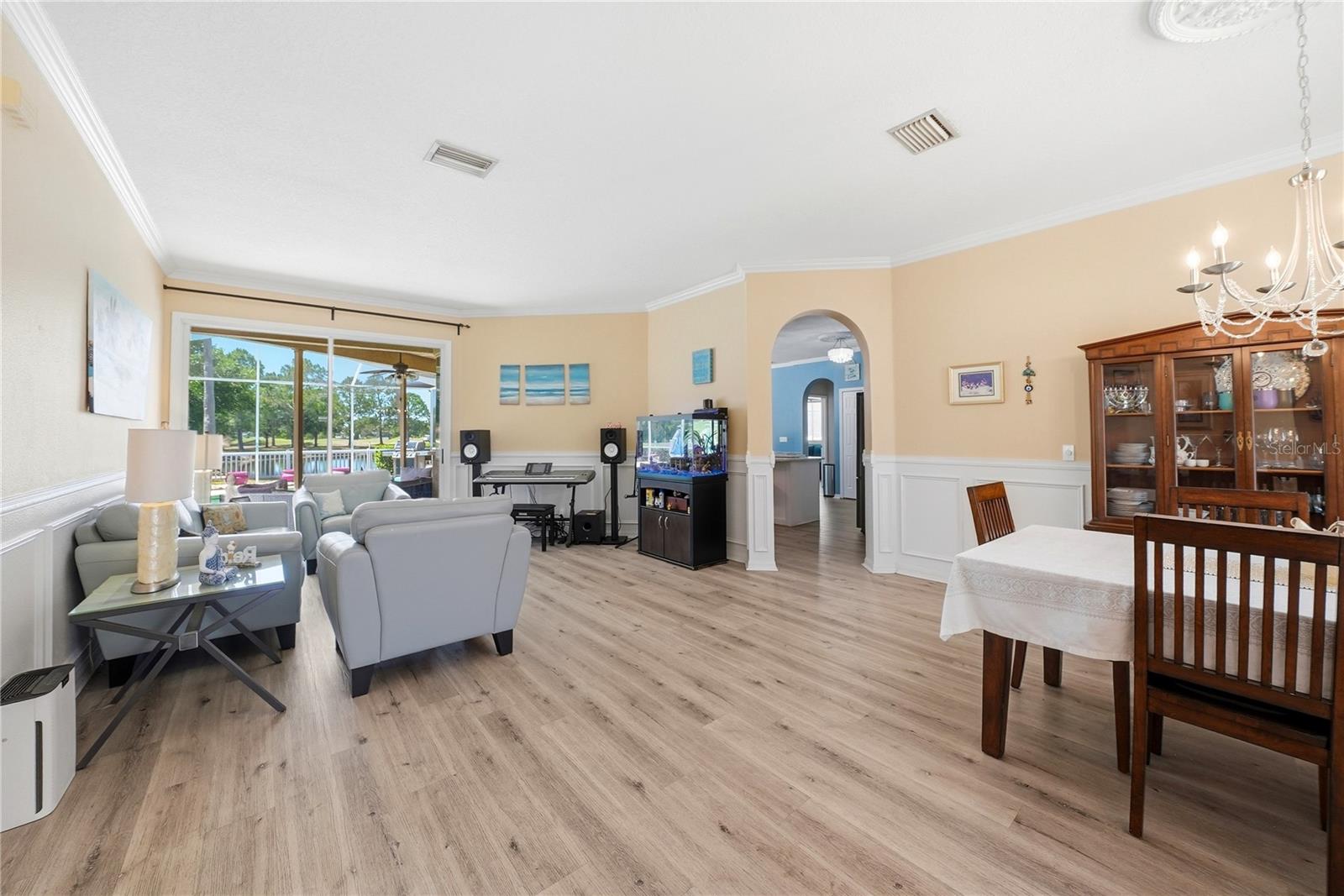 Image 5 of 43 For 12025 Pennfield Place