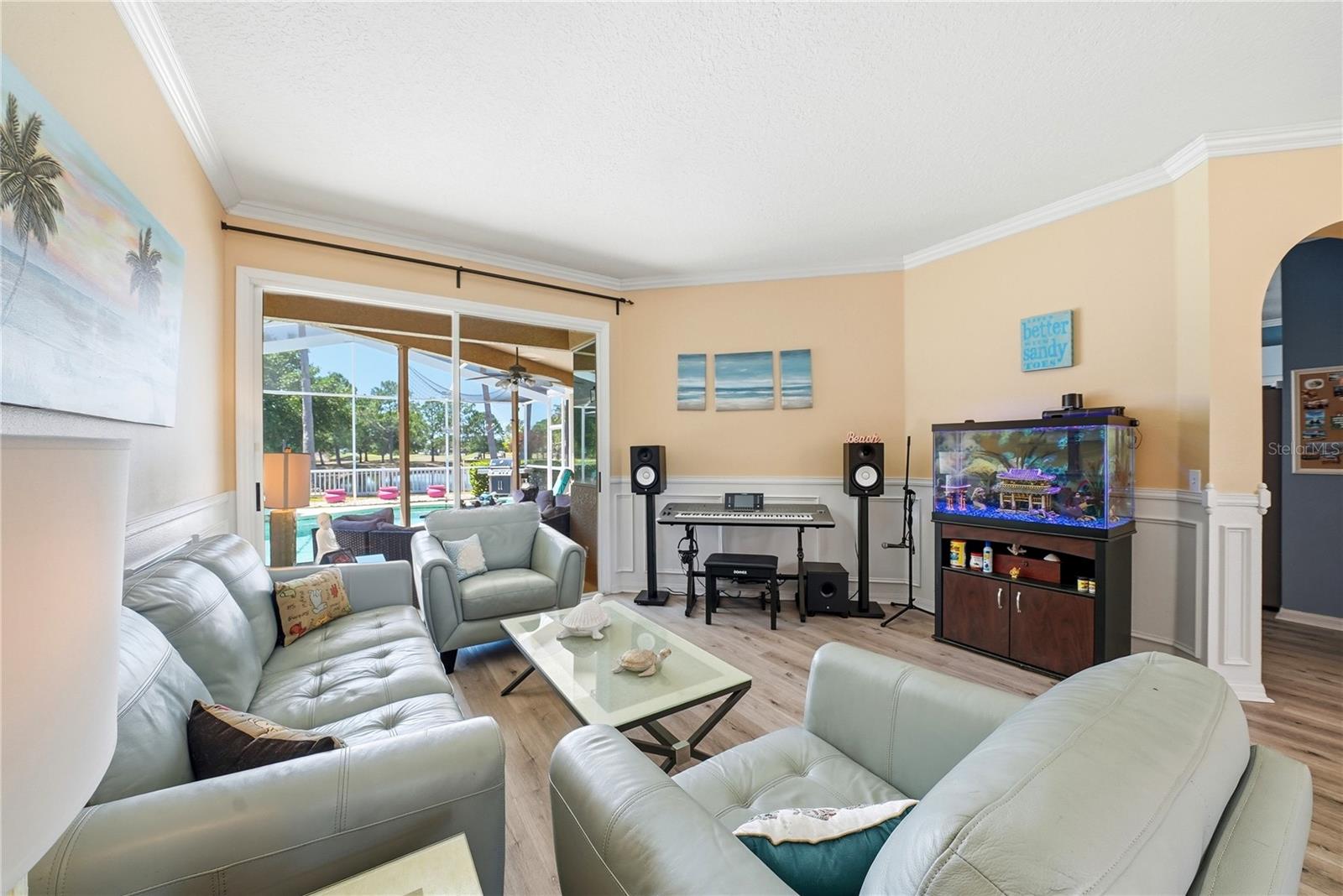 Image 7 of 43 For 12025 Pennfield Place