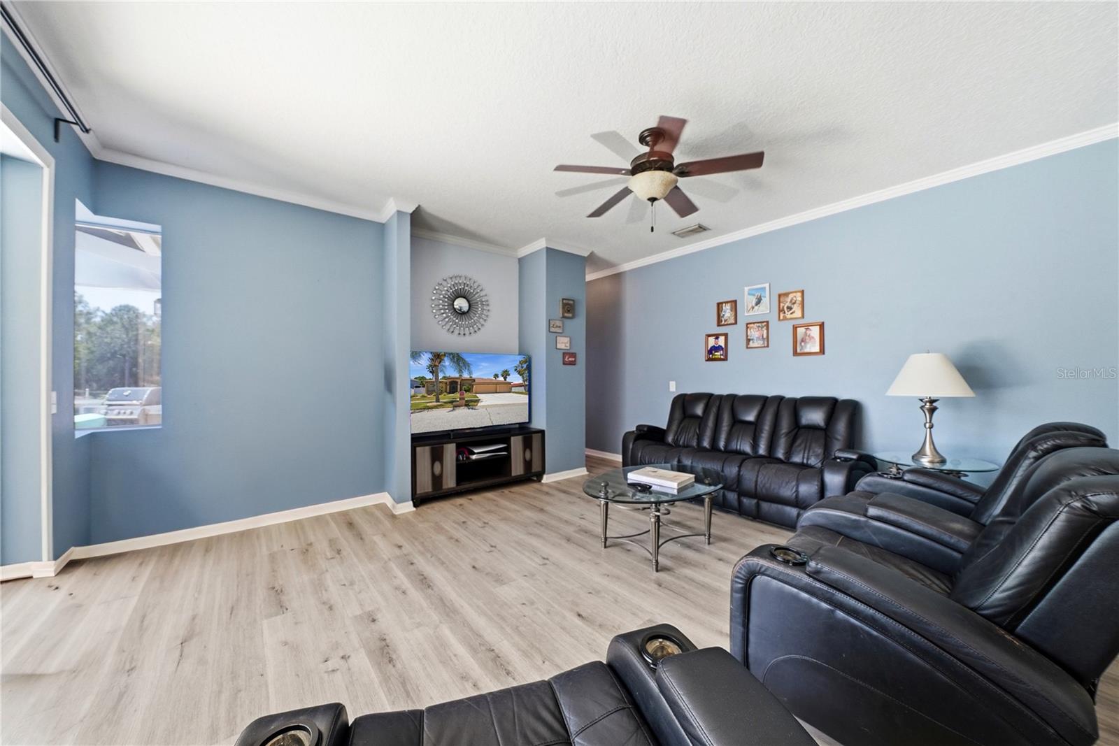 Image 8 of 43 For 12025 Pennfield Place