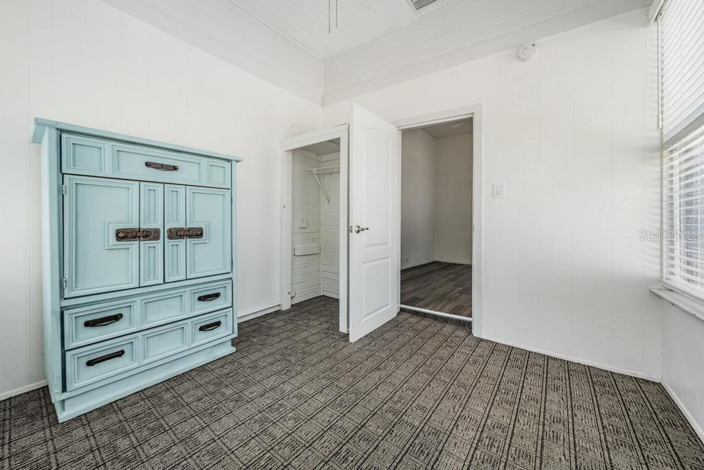 Image 15 of 19 For 2319 Aileen Street B