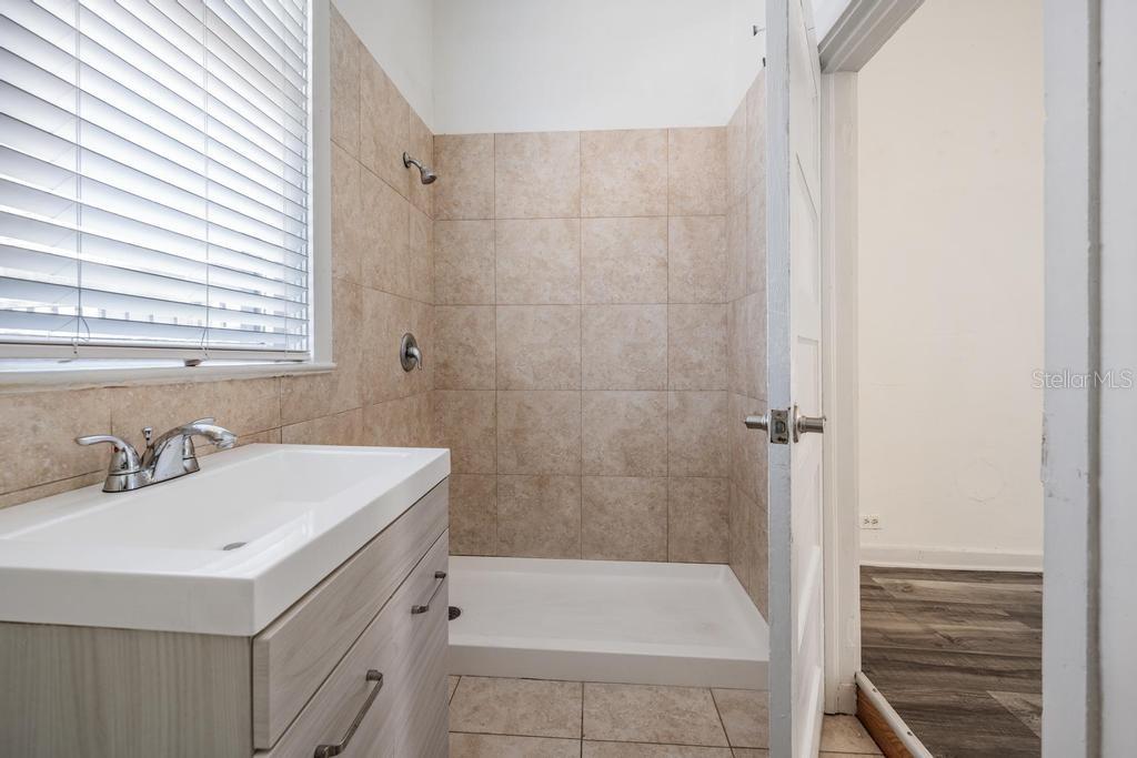 Image 19 of 19 For 2319 Aileen Street B