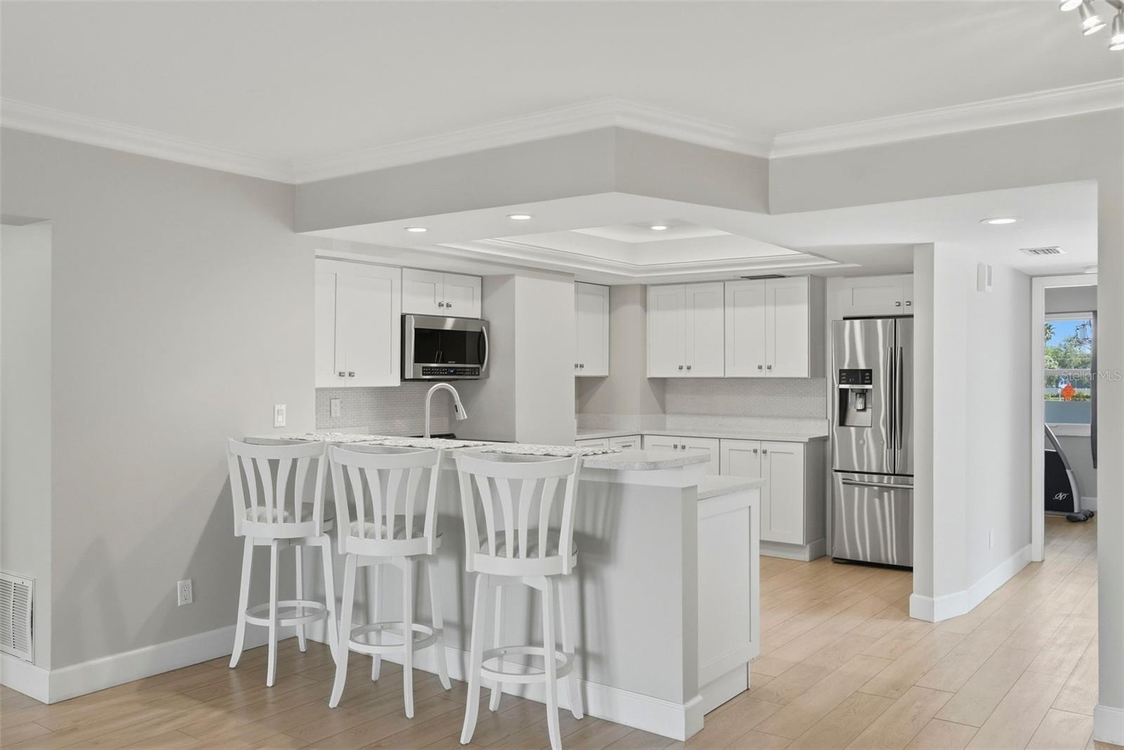 Image 5 of 46 For 1100 Pinellas Bayway S G2