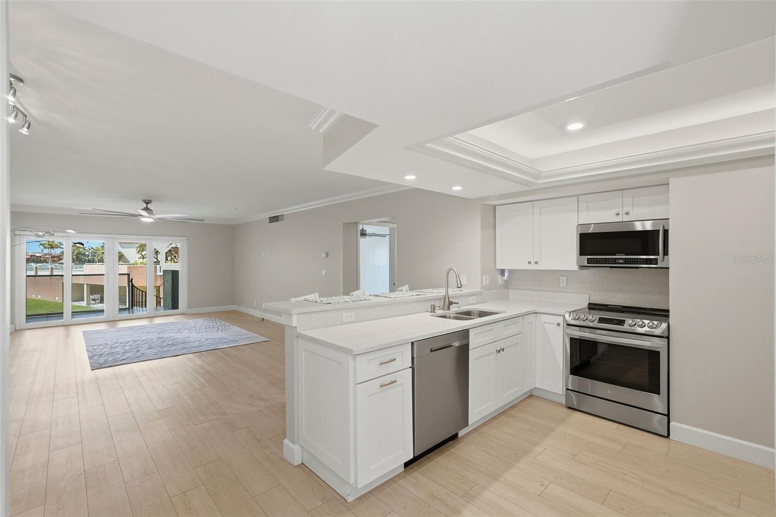 Image 6 of 46 For 1100 Pinellas Bayway S G2