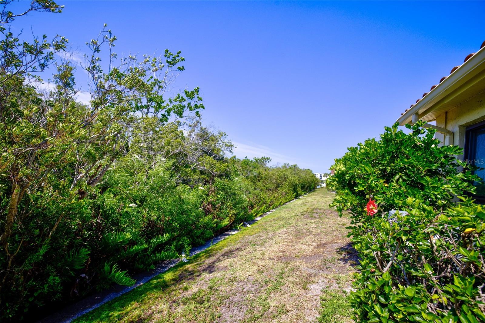 Image 29 of 48 For 10134 Regal Drive 1