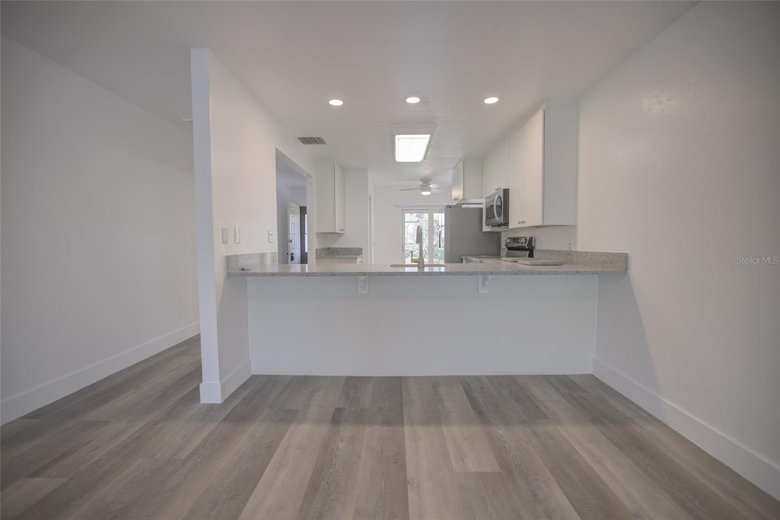 Image 8 of 48 For 10134 Regal Drive 1