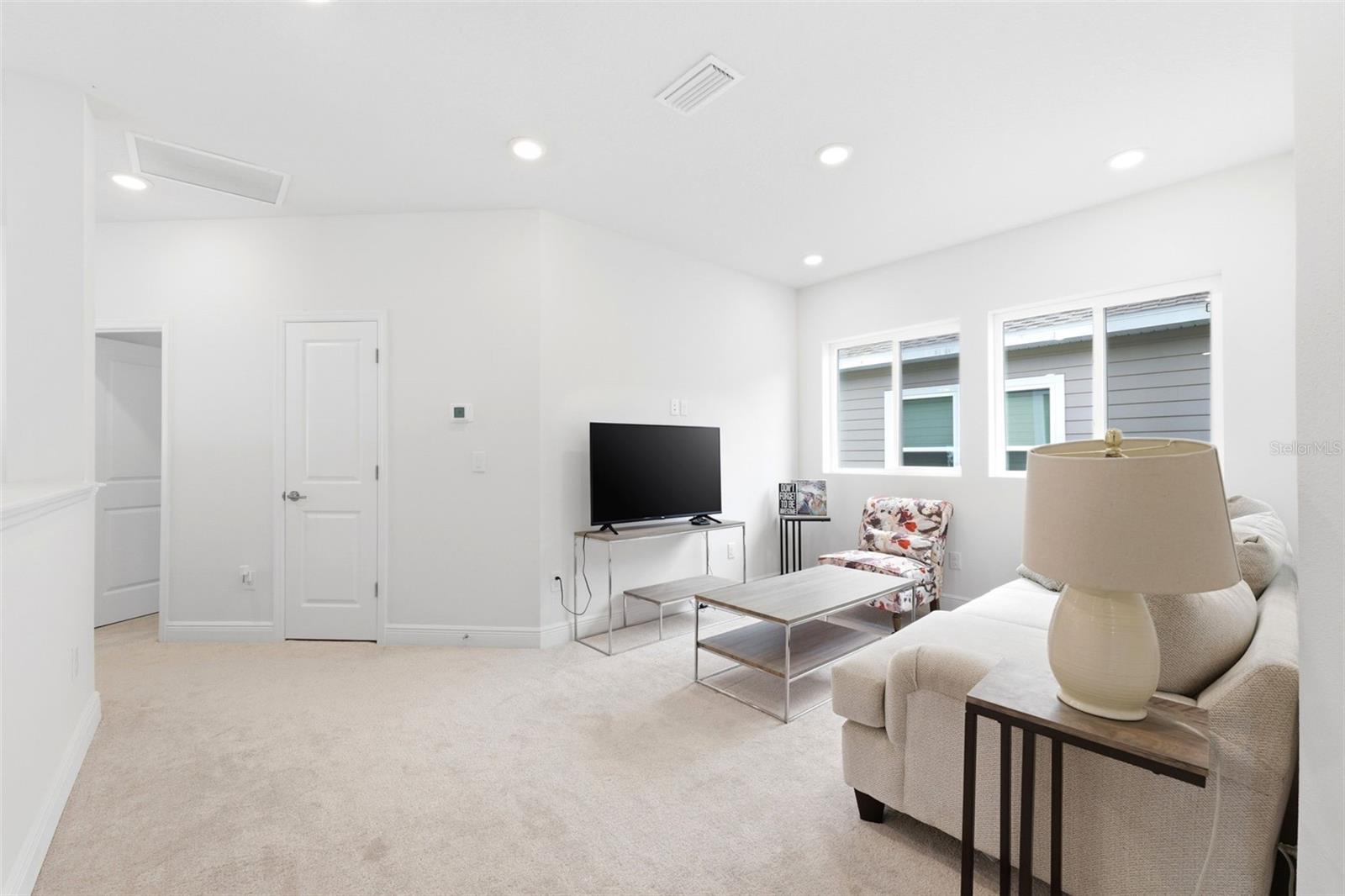 Image 22 of 31 For 28905 Orange Berry Drive