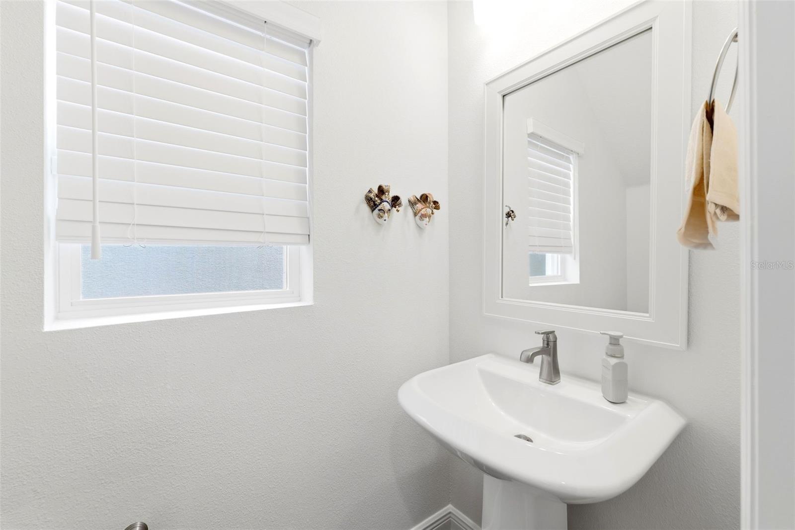 Image 26 of 31 For 28905 Orange Berry Drive