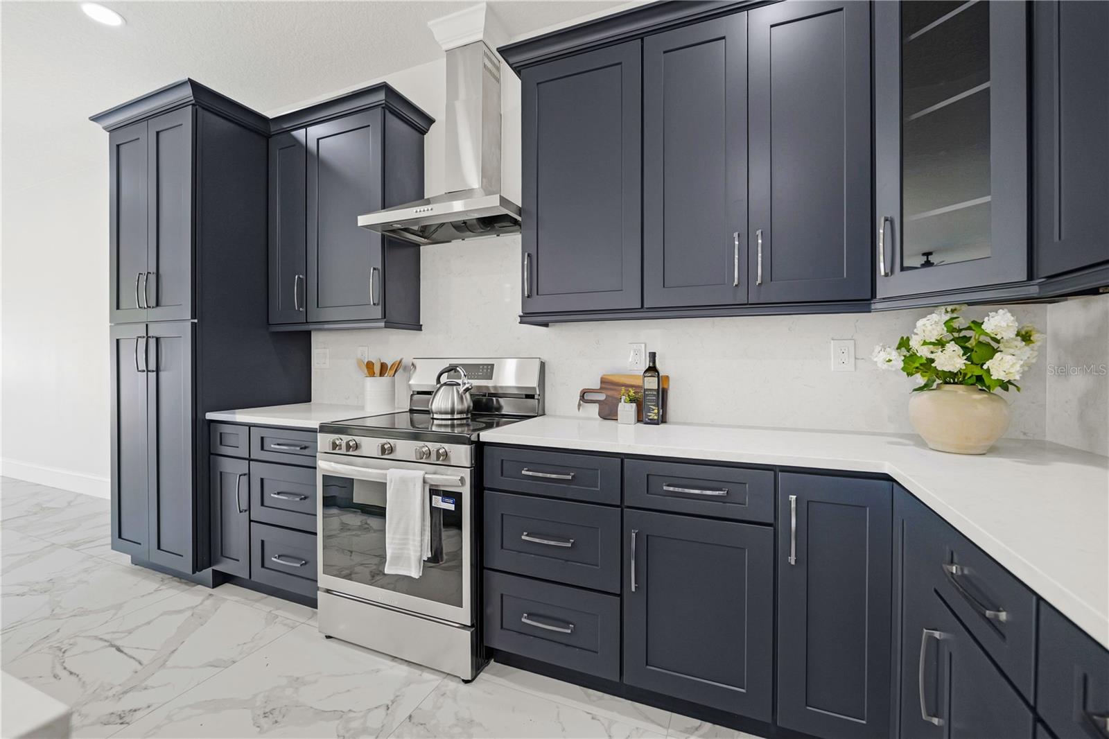 Image 11 of 50 For 6401 Felice Avenue