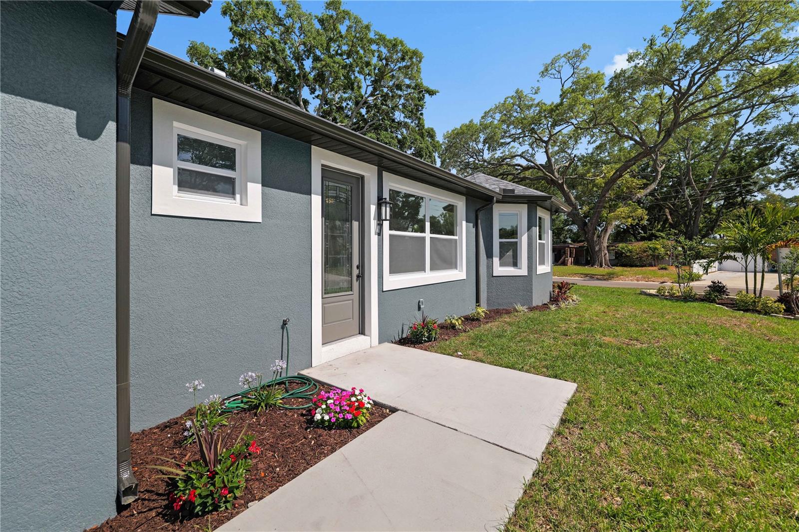 Image 23 of 50 For 6401 Felice Avenue