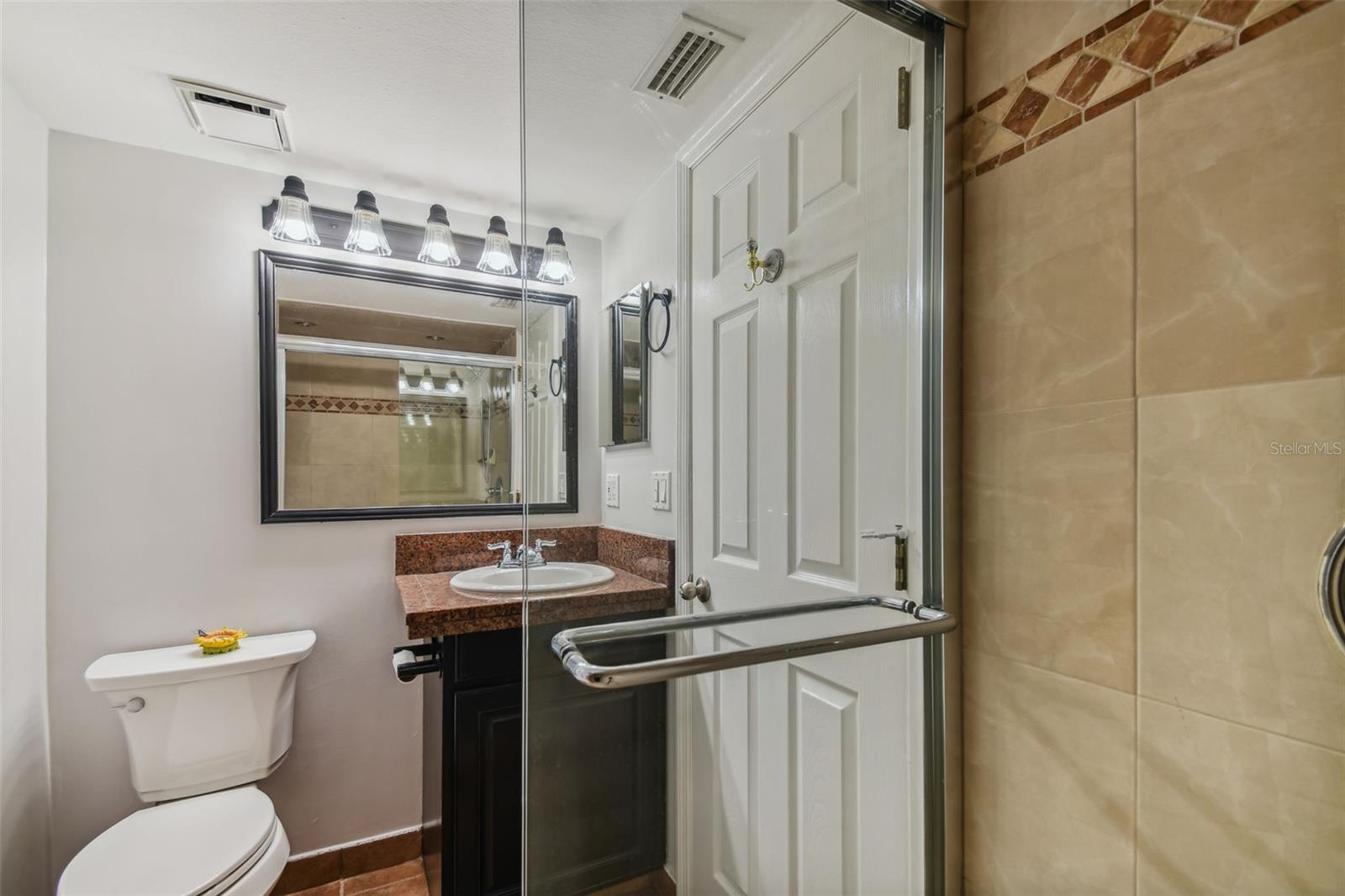 Image 21 of 49 For 5558 Baywater Drive 167