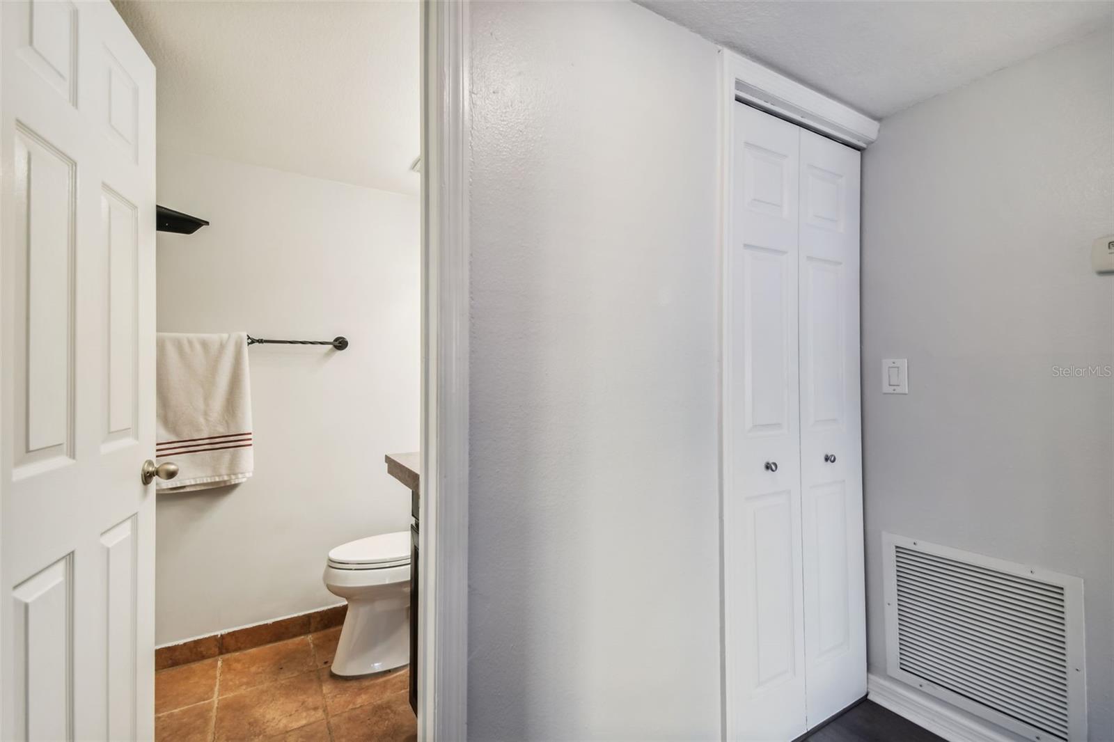 Image 24 of 49 For 5558 Baywater Drive 167