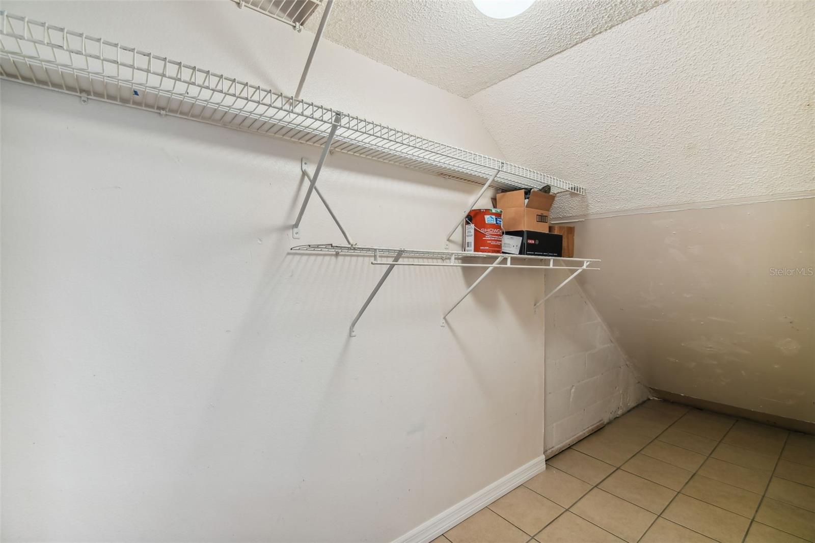 Image 28 of 49 For 5558 Baywater Drive 167