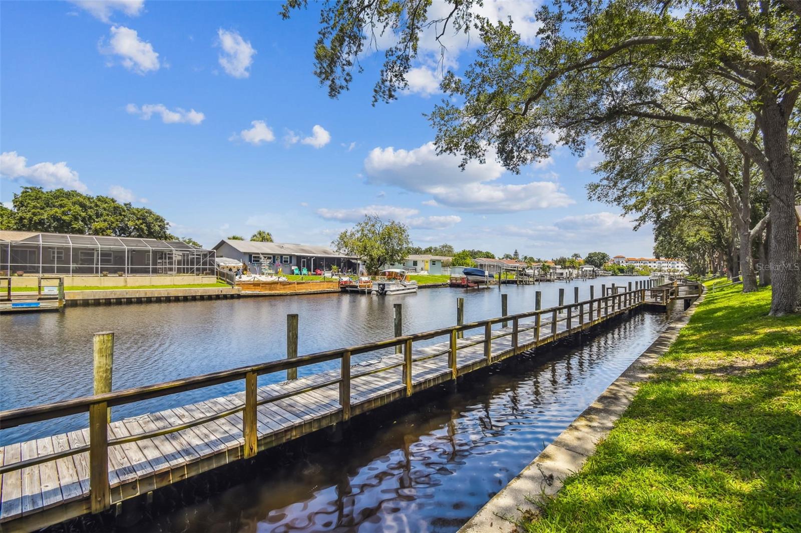 Image 36 of 49 For 5558 Baywater Drive 167