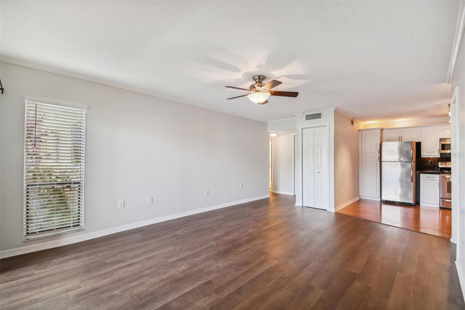 Image 6 of 49 For 5558 Baywater Drive 167