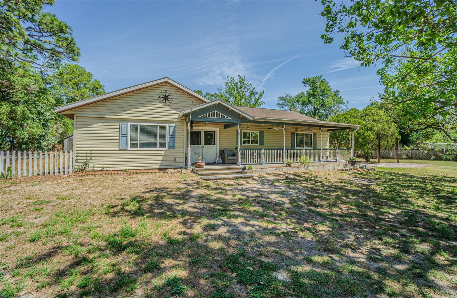 Image 2 of 32 For 17851 Oxenham Avenue