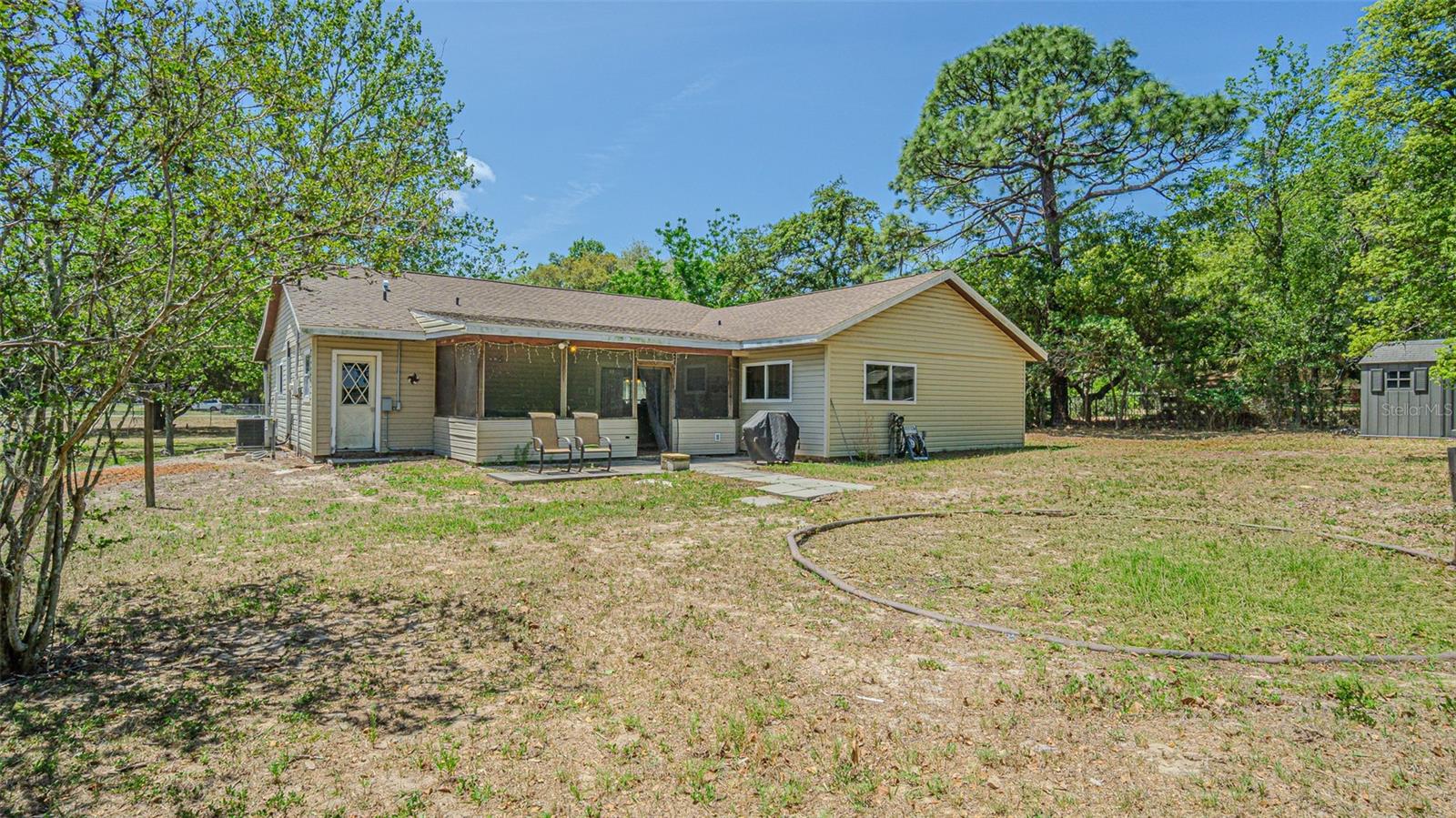 Image 31 of 32 For 17851 Oxenham Avenue